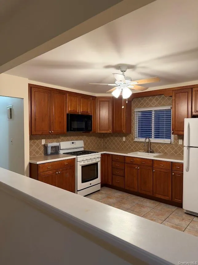 14728 22nd Avenue, New York, NY, 3 Bedrooms Bedrooms, 7 Rooms Rooms,1 BathroomBathrooms,Residential Lease,For Rent,22nd,0,974140 14728 22nd Avenue, New York, NY, 3 Bedrooms Bedrooms, 7 Rooms Rooms,1 BathroomBathrooms,Residential Lease,For Rent,22nd,0,974140