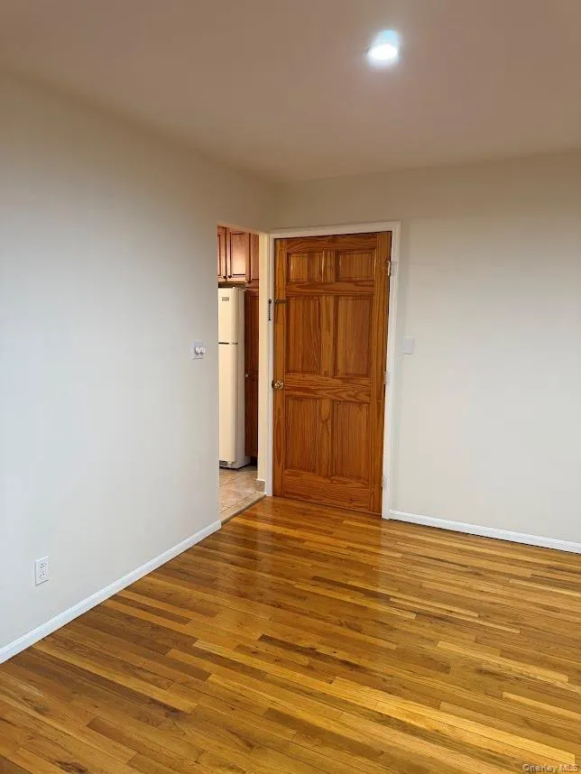 14728 22nd Avenue, New York, NY, 3 Bedrooms Bedrooms, 7 Rooms Rooms,1 BathroomBathrooms,Residential Lease,For Rent,22nd,0,974140 14728 22nd Avenue, New York, NY, 3 Bedrooms Bedrooms, 7 Rooms Rooms,1 BathroomBathrooms,Residential Lease,For Rent,22nd,0,974140