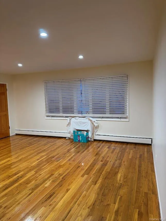 14728 22nd Avenue, New York, NY, 3 Bedrooms Bedrooms, 7 Rooms Rooms,1 BathroomBathrooms,Residential Lease,For Rent,22nd,0,974140 14728 22nd Avenue, New York, NY, 3 Bedrooms Bedrooms, 7 Rooms Rooms,1 BathroomBathrooms,Residential Lease,For Rent,22nd,0,974140