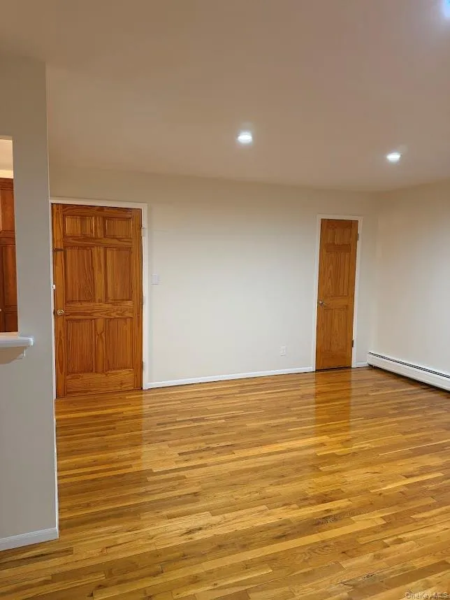 14728 22nd Avenue, New York, NY, 3 Bedrooms Bedrooms, 7 Rooms Rooms,1 BathroomBathrooms,Residential Lease,For Rent,22nd,0,974140 14728 22nd Avenue, New York, NY, 3 Bedrooms Bedrooms, 7 Rooms Rooms,1 BathroomBathrooms,Residential Lease,For Rent,22nd,0,974140
