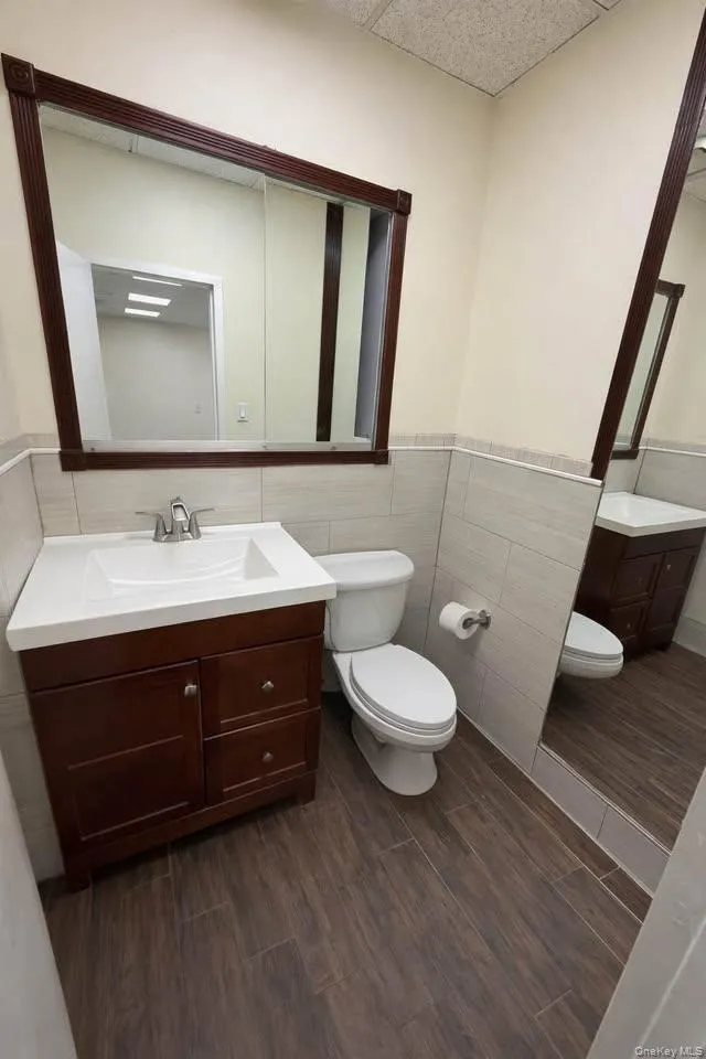 7909 Roosevelt Avenue, New York, NY, ,Commercial Lease,For Rent,Roosevelt,0,974146 7909 Roosevelt Avenue, New York, NY, ,Commercial Lease,For Rent,Roosevelt,0,974146