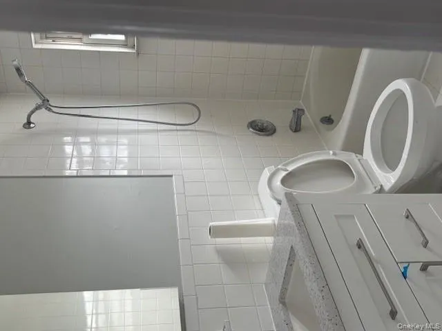 16 July Avenue, Oyster Bay, NY, 2 Bedrooms Bedrooms, 4 Rooms Rooms,1 BathroomBathrooms,Residential Lease,For Rent,July,0,974152 16 July Avenue, Oyster Bay, NY, 2 Bedrooms Bedrooms, 4 Rooms Rooms,1 BathroomBathrooms,Residential Lease,For Rent,July,0,974152