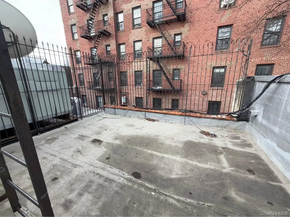 7905 Roosevelt Avenue, New York, NY, ,Commercial Lease,For Rent,Roosevelt,0,974156 7905 Roosevelt Avenue, New York, NY, ,Commercial Lease,For Rent,Roosevelt,0,974156