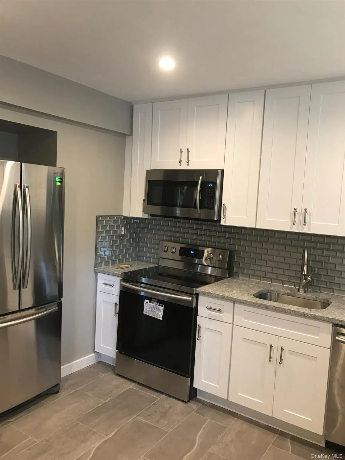7114 Grand Avenue, New York, NY, 1 Bedroom Bedrooms, 4 Rooms Rooms,1 BathroomBathrooms,Residential Lease,For Rent,Grand,0,974171 7114 Grand Avenue, New York, NY, 1 Bedroom Bedrooms, 4 Rooms Rooms,1 BathroomBathrooms,Residential Lease,For Rent,Grand,0,974171