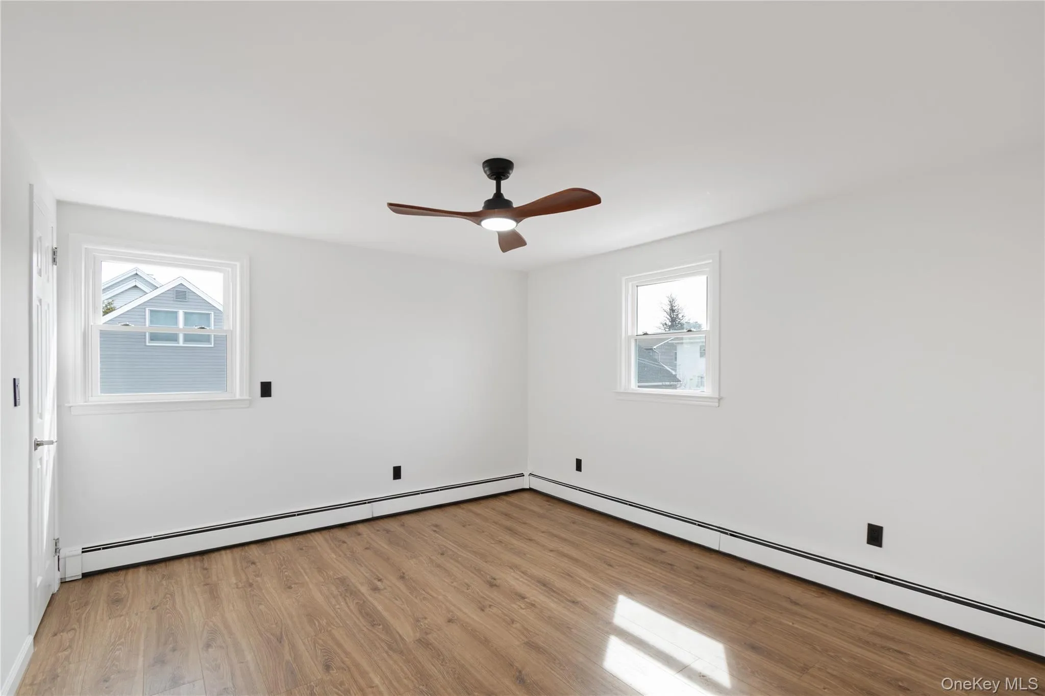 45 Wolfle Street, Glen Cove, NY, 2 Bedrooms Bedrooms, 5 Rooms Rooms,1 BathroomBathrooms,Residential Lease,For Rent,Wolfle,0,974178 45 Wolfle Street, Glen Cove, NY, 2 Bedrooms Bedrooms, 5 Rooms Rooms,1 BathroomBathrooms,Residential Lease,For Rent,Wolfle,0,974178