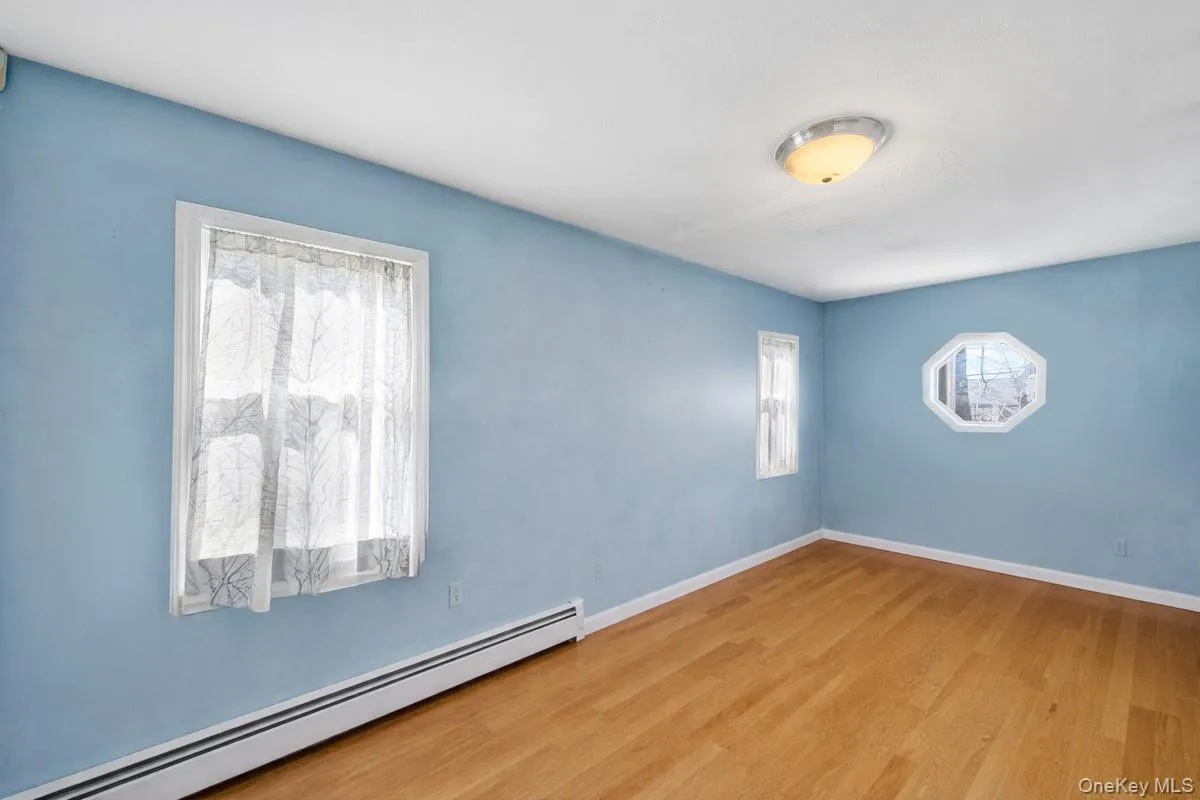 3252 Waterbury Avenue, New York, NY, 4 Bedrooms Bedrooms, 10 Rooms Rooms,3 BathroomsBathrooms,Residential,For Rent,Waterbury,0,974181 3252 Waterbury Avenue, New York, NY, 4 Bedrooms Bedrooms, 10 Rooms Rooms,3 BathroomsBathrooms,Residential,For Rent,Waterbury,0,974181