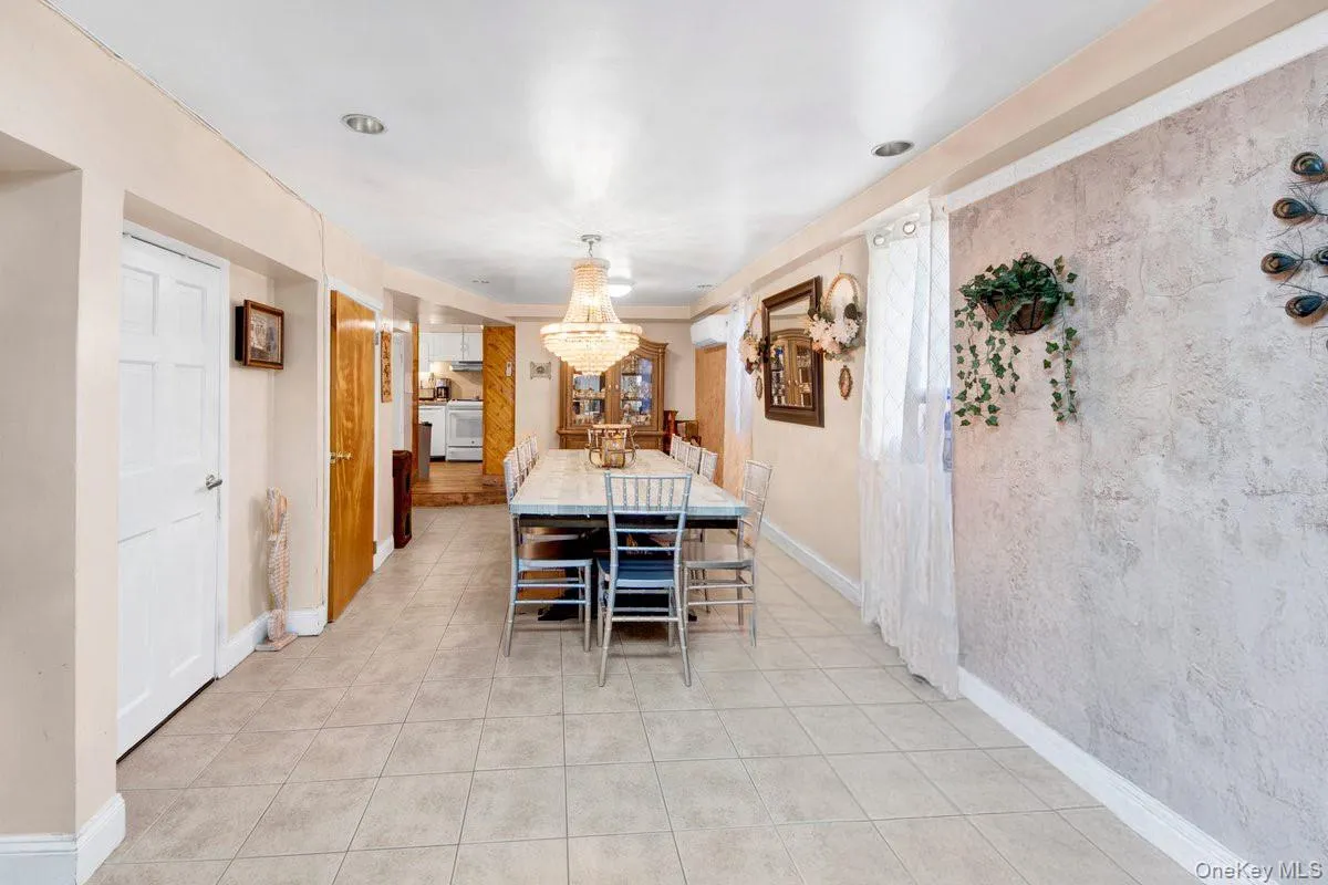 3252 Waterbury Avenue, New York, NY, 4 Bedrooms Bedrooms, 10 Rooms Rooms,3 BathroomsBathrooms,Residential,For Rent,Waterbury,0,974181 3252 Waterbury Avenue, New York, NY, 4 Bedrooms Bedrooms, 10 Rooms Rooms,3 BathroomsBathrooms,Residential,For Rent,Waterbury,0,974181