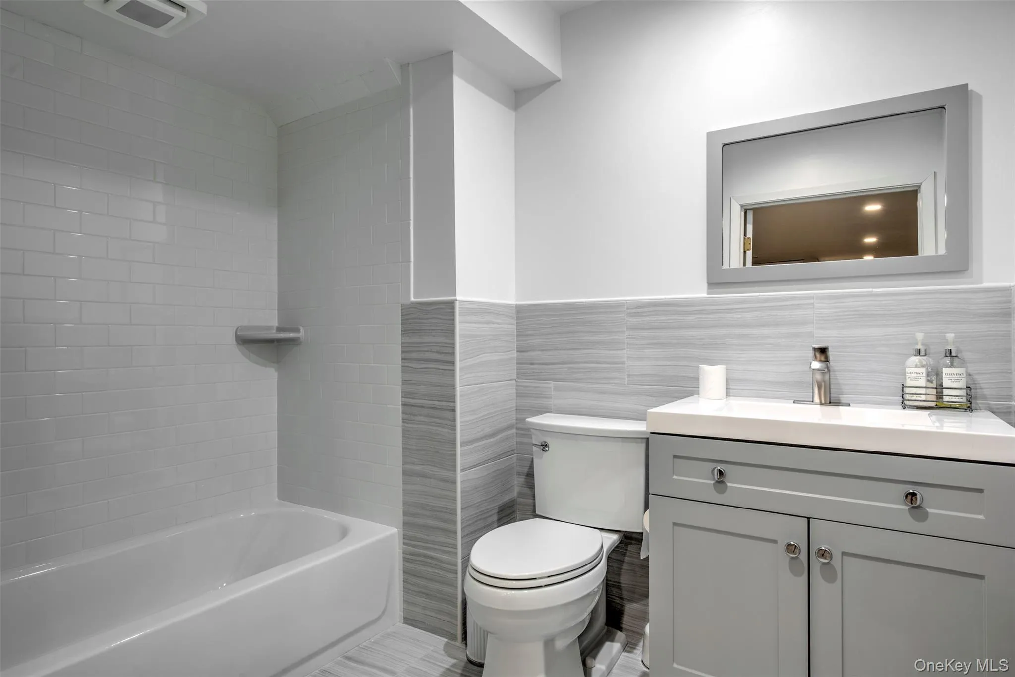 17 Cobbler Lane, Brookhaven, NY, 2 Bedrooms Bedrooms, 5 Rooms Rooms,1 BathroomBathrooms,Residential Lease,For Rent,Cobbler,0,974186 17 Cobbler Lane, Brookhaven, NY, 2 Bedrooms Bedrooms, 5 Rooms Rooms,1 BathroomBathrooms,Residential Lease,For Rent,Cobbler,0,974186