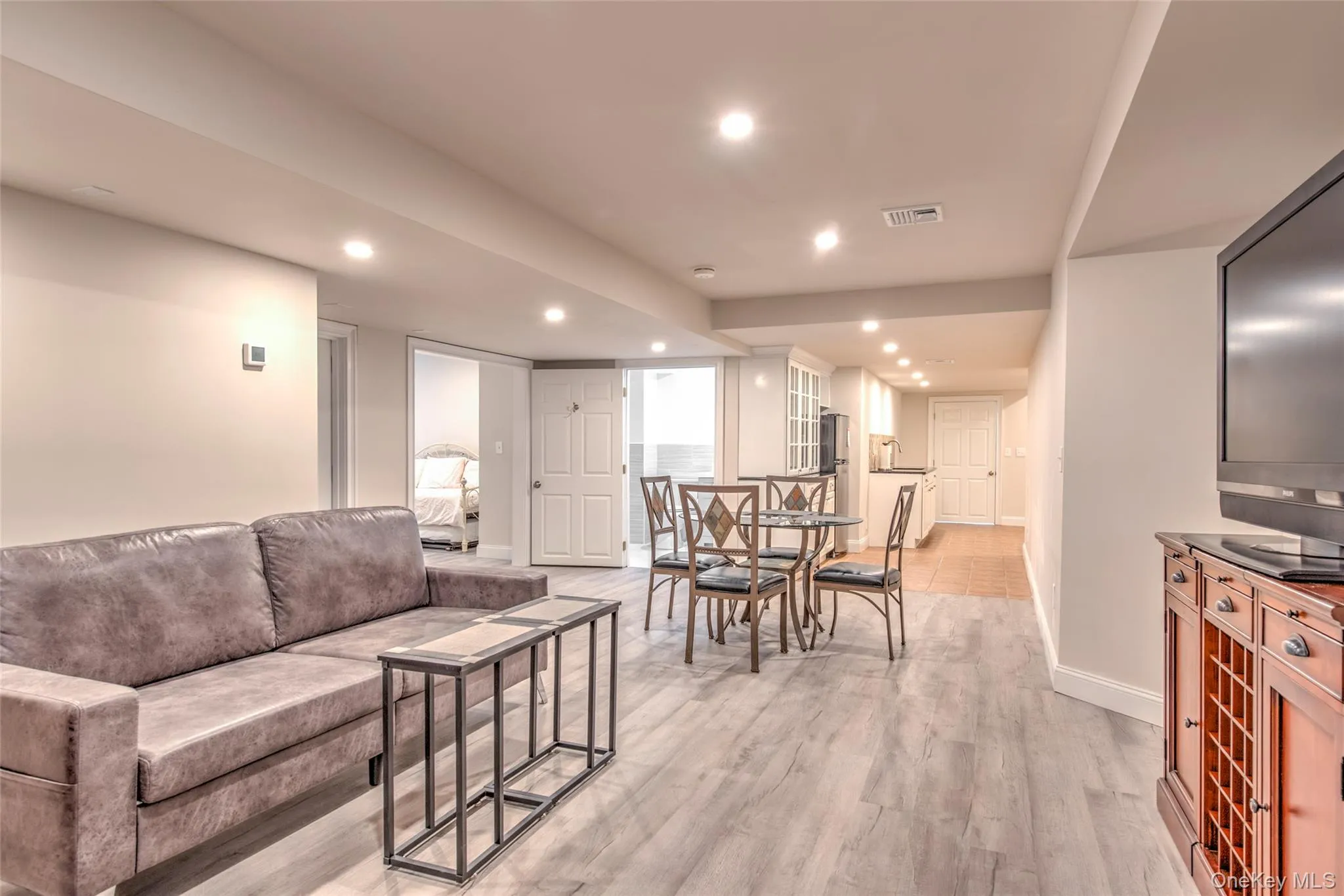 17 Cobbler Lane, Brookhaven, NY, 2 Bedrooms Bedrooms, 5 Rooms Rooms,1 BathroomBathrooms,Residential Lease,For Rent,Cobbler,0,974186 17 Cobbler Lane, Brookhaven, NY, 2 Bedrooms Bedrooms, 5 Rooms Rooms,1 BathroomBathrooms,Residential Lease,For Rent,Cobbler,0,974186