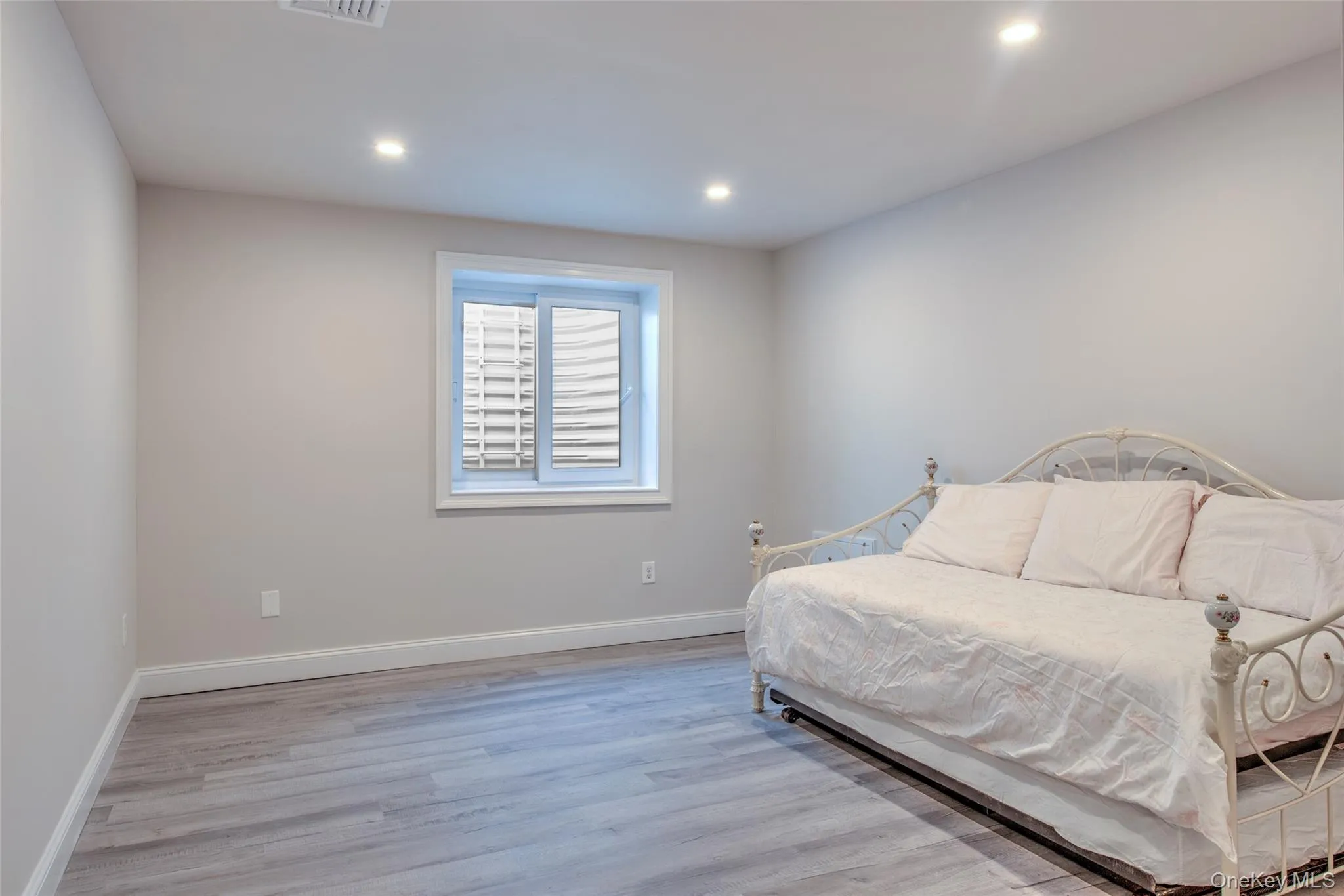 17 Cobbler Lane, Brookhaven, NY, 2 Bedrooms Bedrooms, 5 Rooms Rooms,1 BathroomBathrooms,Residential Lease,For Rent,Cobbler,0,974186 17 Cobbler Lane, Brookhaven, NY, 2 Bedrooms Bedrooms, 5 Rooms Rooms,1 BathroomBathrooms,Residential Lease,For Rent,Cobbler,0,974186