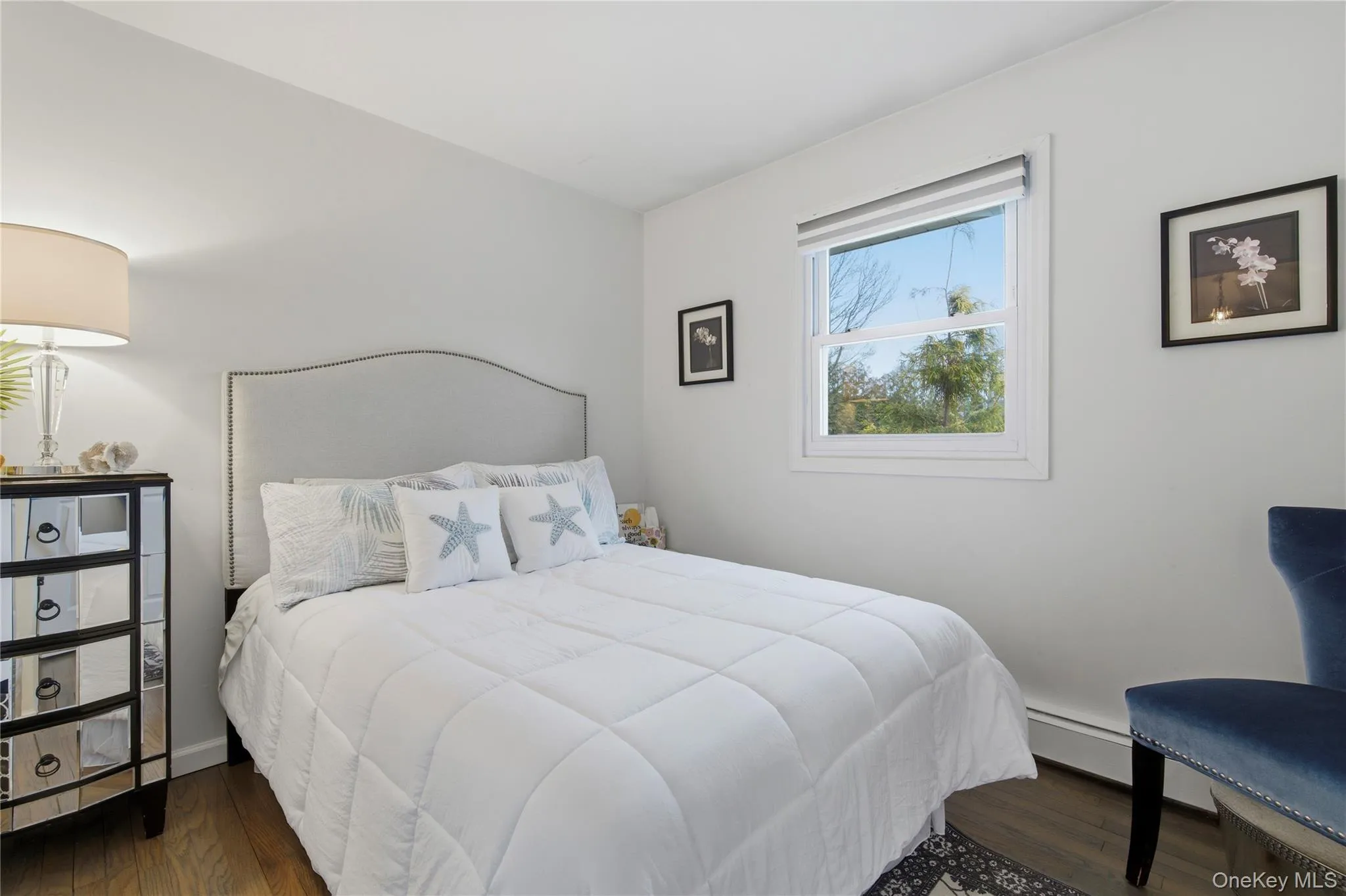 5 Argonne W Road, Southampton, New York 11946