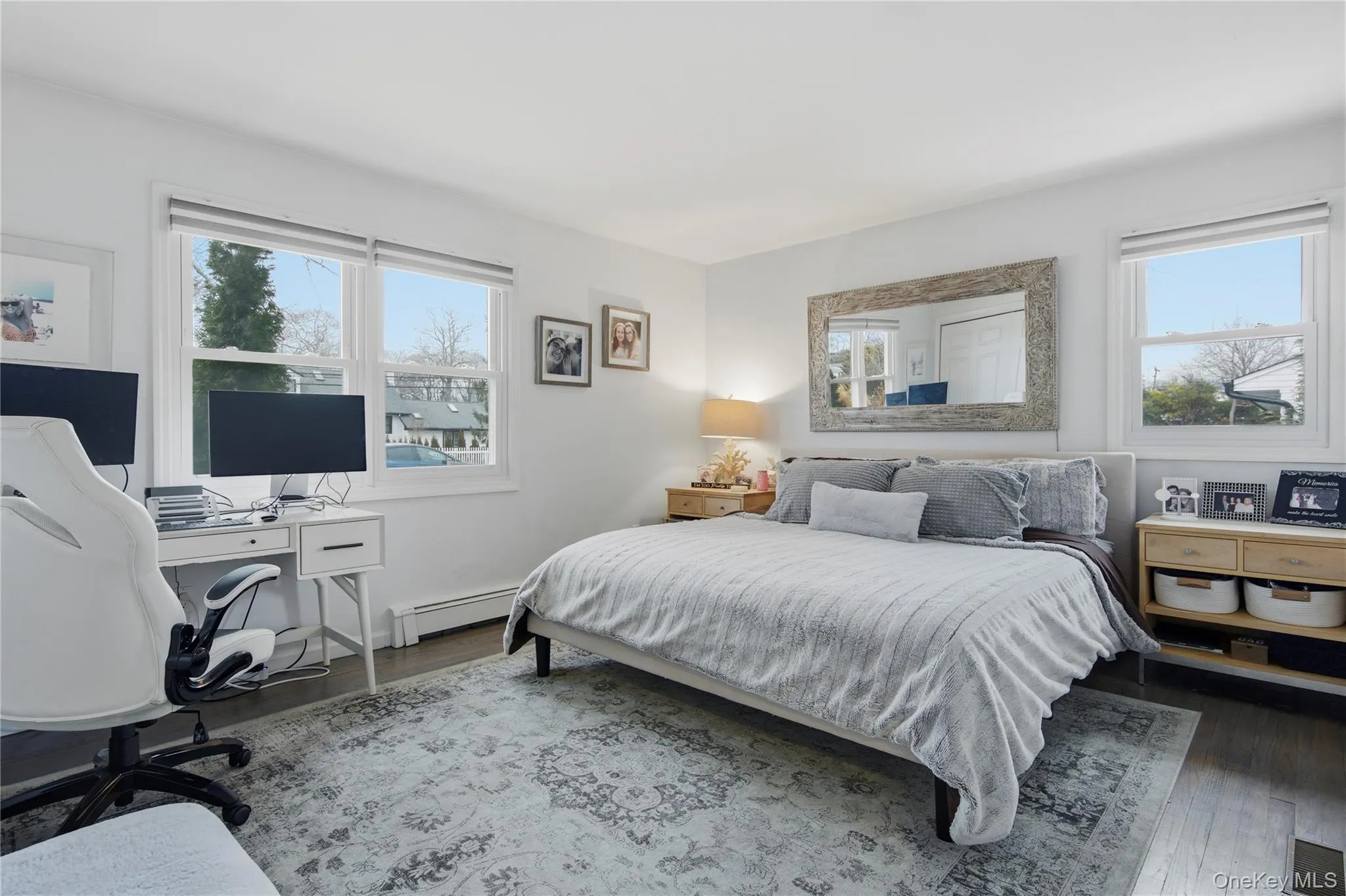 5 Argonne W Road, Southampton, New York 11946