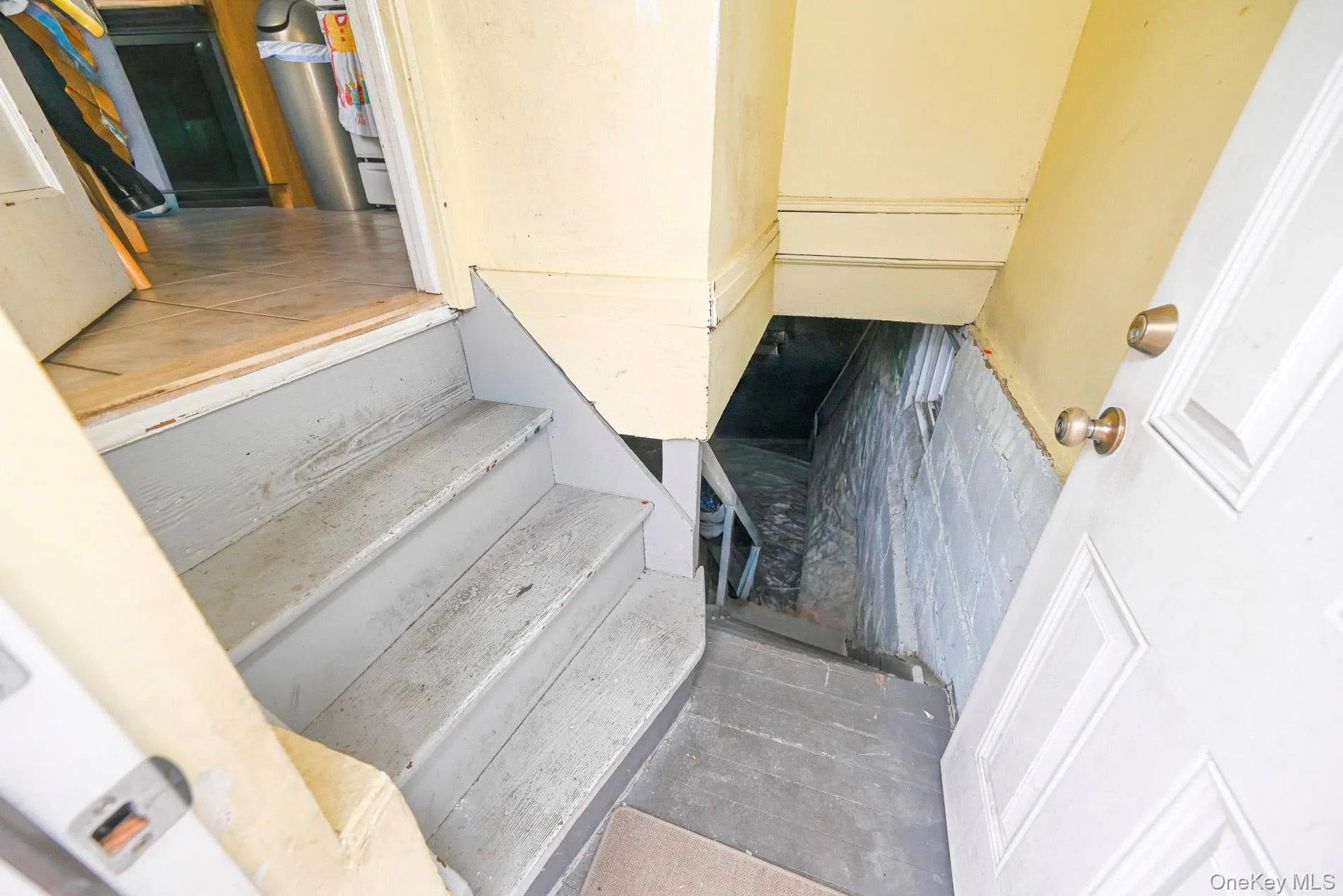 7025 71st Place, New York, NY, 3 Bedrooms Bedrooms, 7 Rooms Rooms,1 BathroomBathrooms,Residential,For Rent,71st,0,974223 7025 71st Place, New York, NY, 3 Bedrooms Bedrooms, 7 Rooms Rooms,1 BathroomBathrooms,Residential,For Rent,71st,0,974223