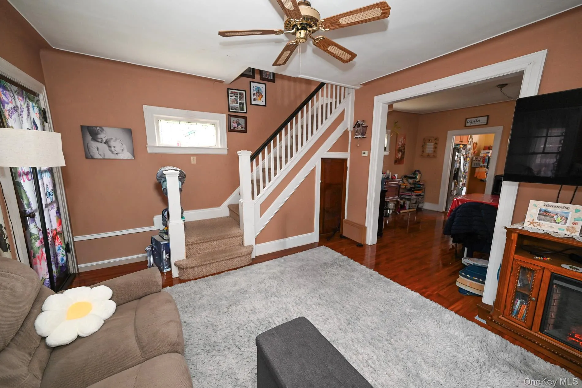 7025 71st Place, New York, NY, 3 Bedrooms Bedrooms, 7 Rooms Rooms,1 BathroomBathrooms,Residential,For Rent,71st,0,974223 7025 71st Place, New York, NY, 3 Bedrooms Bedrooms, 7 Rooms Rooms,1 BathroomBathrooms,Residential,For Rent,71st,0,974223