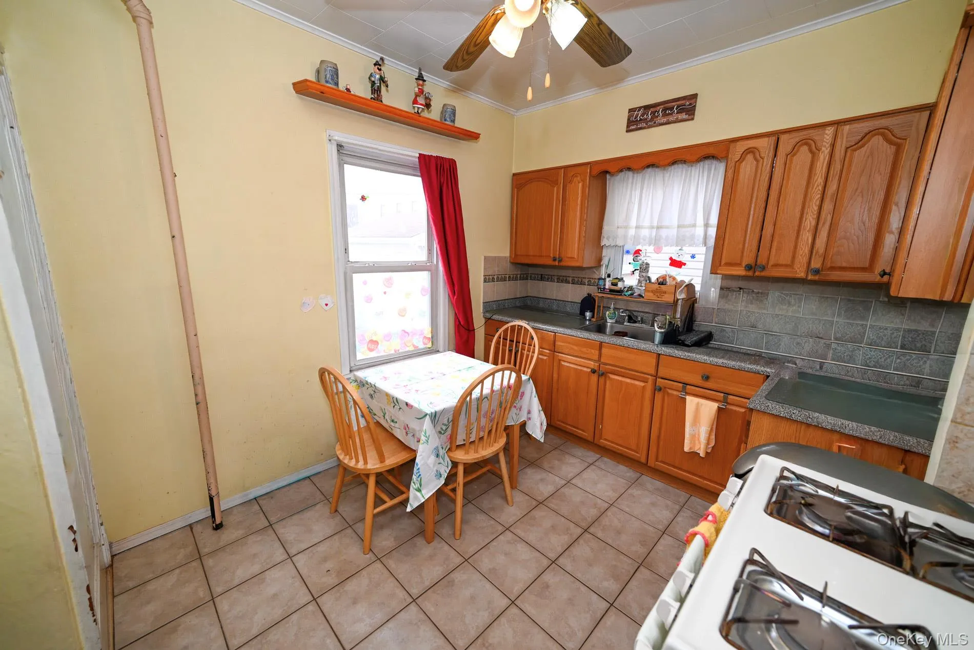 7025 71st Place, New York, NY, 3 Bedrooms Bedrooms, 7 Rooms Rooms,1 BathroomBathrooms,Residential,For Rent,71st,0,974223 7025 71st Place, New York, NY, 3 Bedrooms Bedrooms, 7 Rooms Rooms,1 BathroomBathrooms,Residential,For Rent,71st,0,974223
