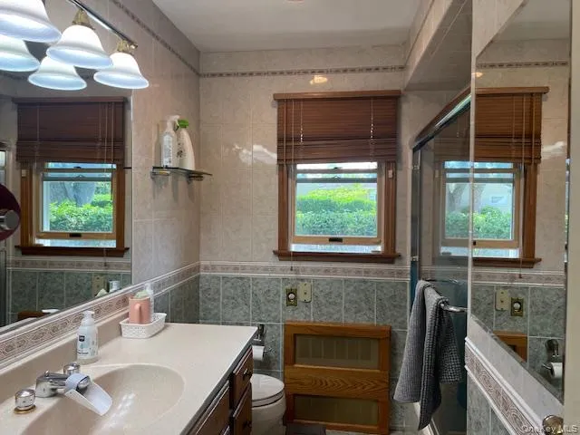 36 Coolidge Avenue, Oyster Bay, NY, 3 Bedrooms Bedrooms, 6 Rooms Rooms,1 BathroomBathrooms,Residential Lease,For Rent,Coolidge,0,974230 36 Coolidge Avenue, Oyster Bay, NY, 3 Bedrooms Bedrooms, 6 Rooms Rooms,1 BathroomBathrooms,Residential Lease,For Rent,Coolidge,0,974230