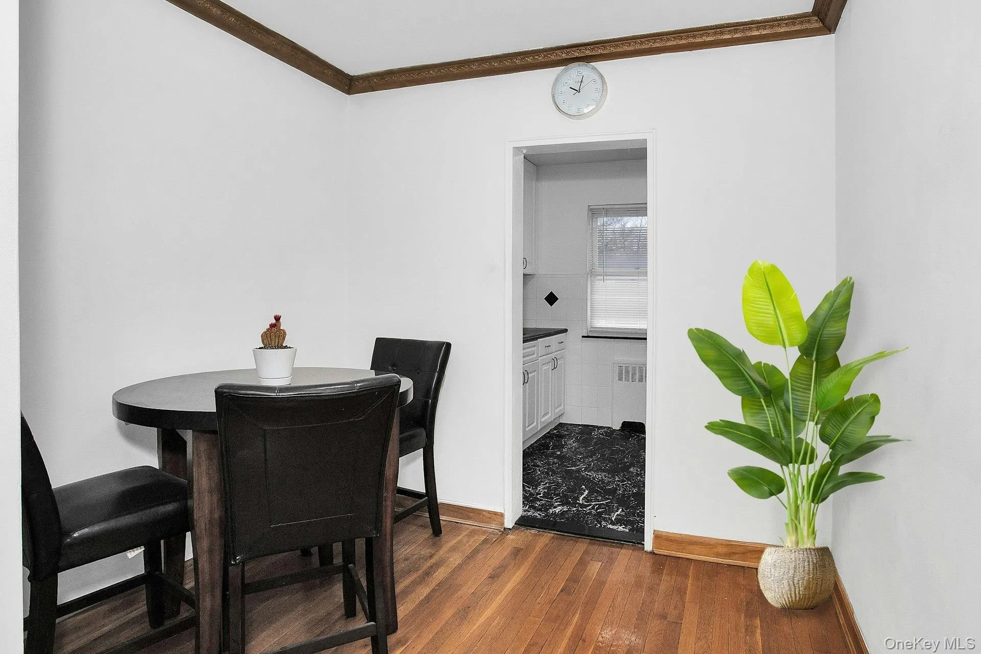 198-28 Pompeii Avenue, New York, NY, 1 Bedroom Bedrooms, 4 Rooms Rooms,1 BathroomBathrooms,Residential,For Rent,Pompeii,0,KEY974238 198-28 Pompeii Avenue, New York, NY, 1 Bedroom Bedrooms, 4 Rooms Rooms,1 BathroomBathrooms,Residential,For Rent,Pompeii,0,KEY974238
