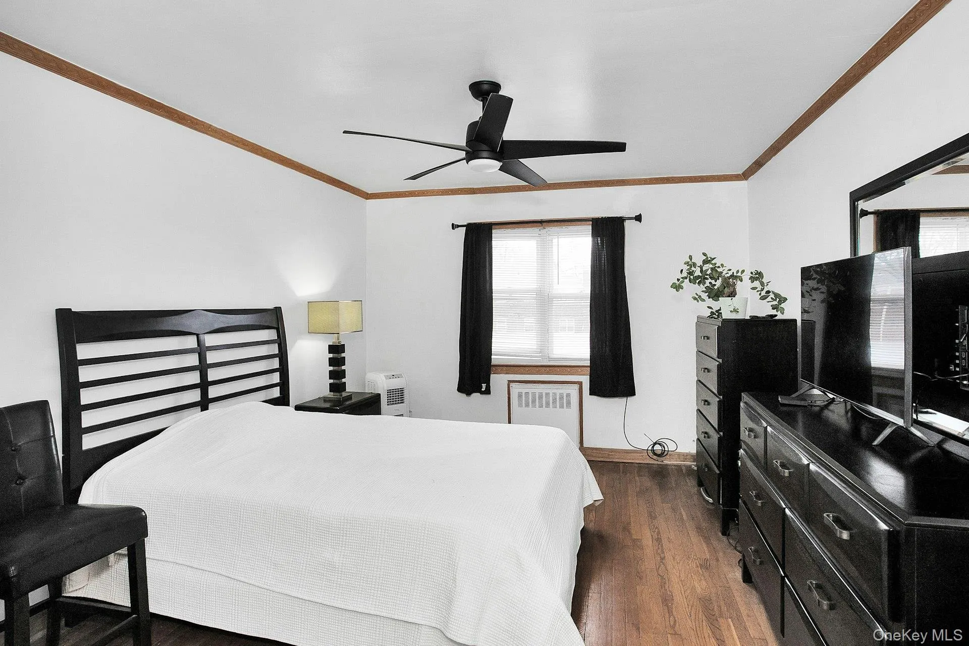 198-28 Pompeii Avenue, New York, NY, 1 Bedroom Bedrooms, 4 Rooms Rooms,1 BathroomBathrooms,Residential,For Rent,Pompeii,0,KEY974238 198-28 Pompeii Avenue, New York, NY, 1 Bedroom Bedrooms, 4 Rooms Rooms,1 BathroomBathrooms,Residential,For Rent,Pompeii,0,KEY974238