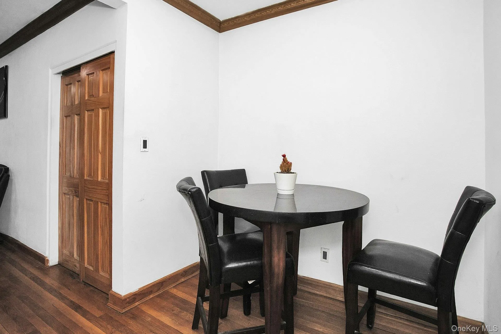 198-28 Pompeii Avenue, New York, NY, 1 Bedroom Bedrooms, 4 Rooms Rooms,1 BathroomBathrooms,Residential,For Rent,Pompeii,0,KEY974238 198-28 Pompeii Avenue, New York, NY, 1 Bedroom Bedrooms, 4 Rooms Rooms,1 BathroomBathrooms,Residential,For Rent,Pompeii,0,KEY974238