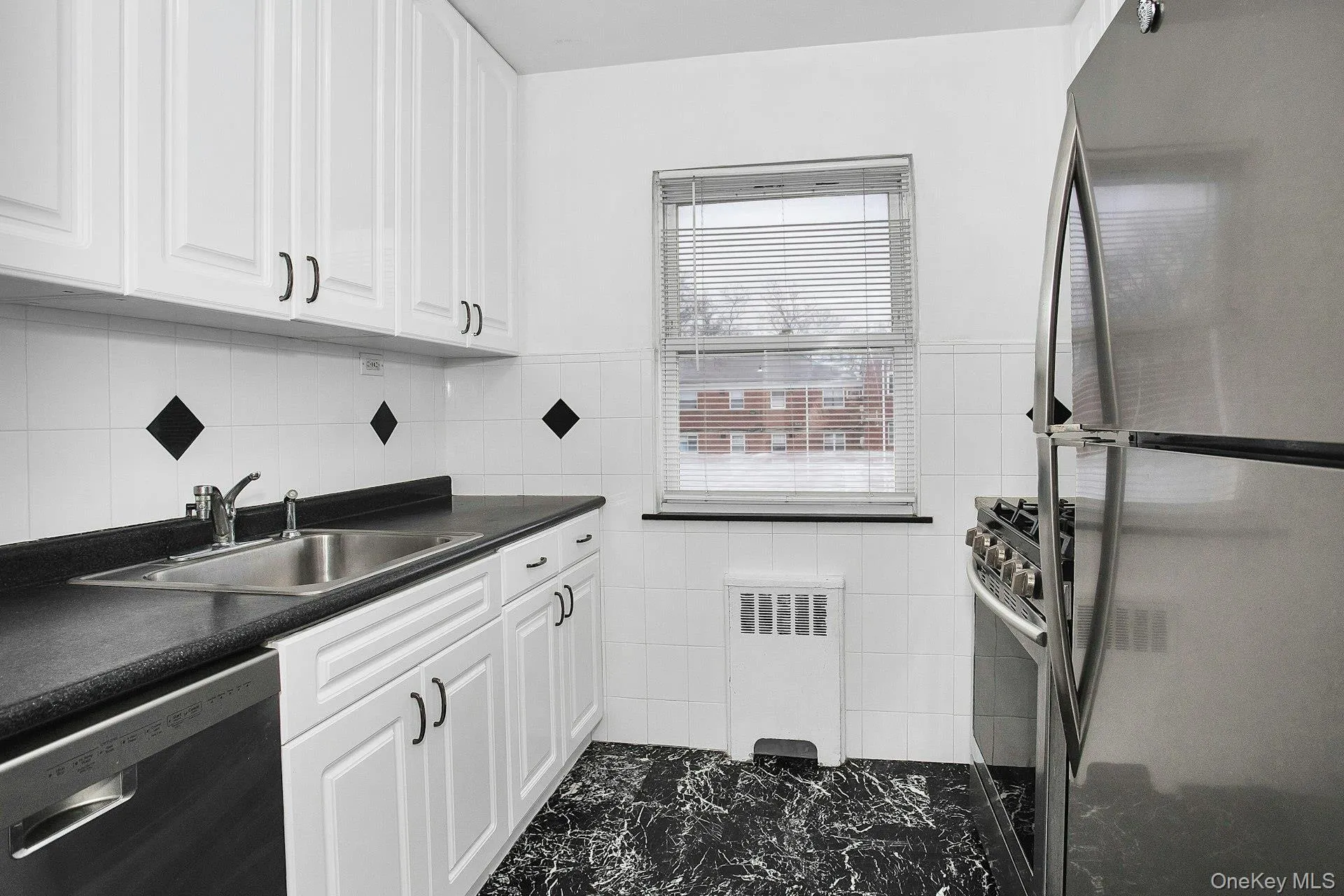 198-28 Pompeii Avenue, New York, NY, 1 Bedroom Bedrooms, 4 Rooms Rooms,1 BathroomBathrooms,Residential,For Rent,Pompeii,0,KEY974238 198-28 Pompeii Avenue, New York, NY, 1 Bedroom Bedrooms, 4 Rooms Rooms,1 BathroomBathrooms,Residential,For Rent,Pompeii,0,KEY974238