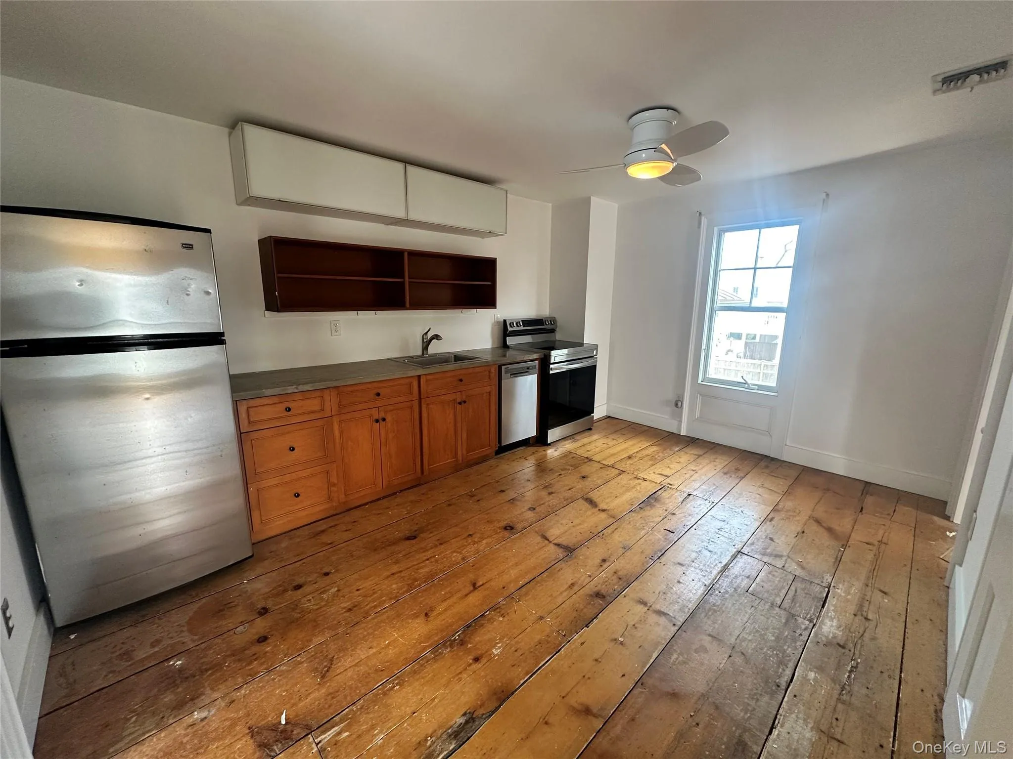 744 Main Street, Southold, NY, 2 Bedrooms Bedrooms, 4 Rooms Rooms,2 BathroomsBathrooms,Residential Lease,For Rent,Main,0,974263 744 Main Street, Southold, NY, 2 Bedrooms Bedrooms, 4 Rooms Rooms,2 BathroomsBathrooms,Residential Lease,For Rent,Main,0,974263