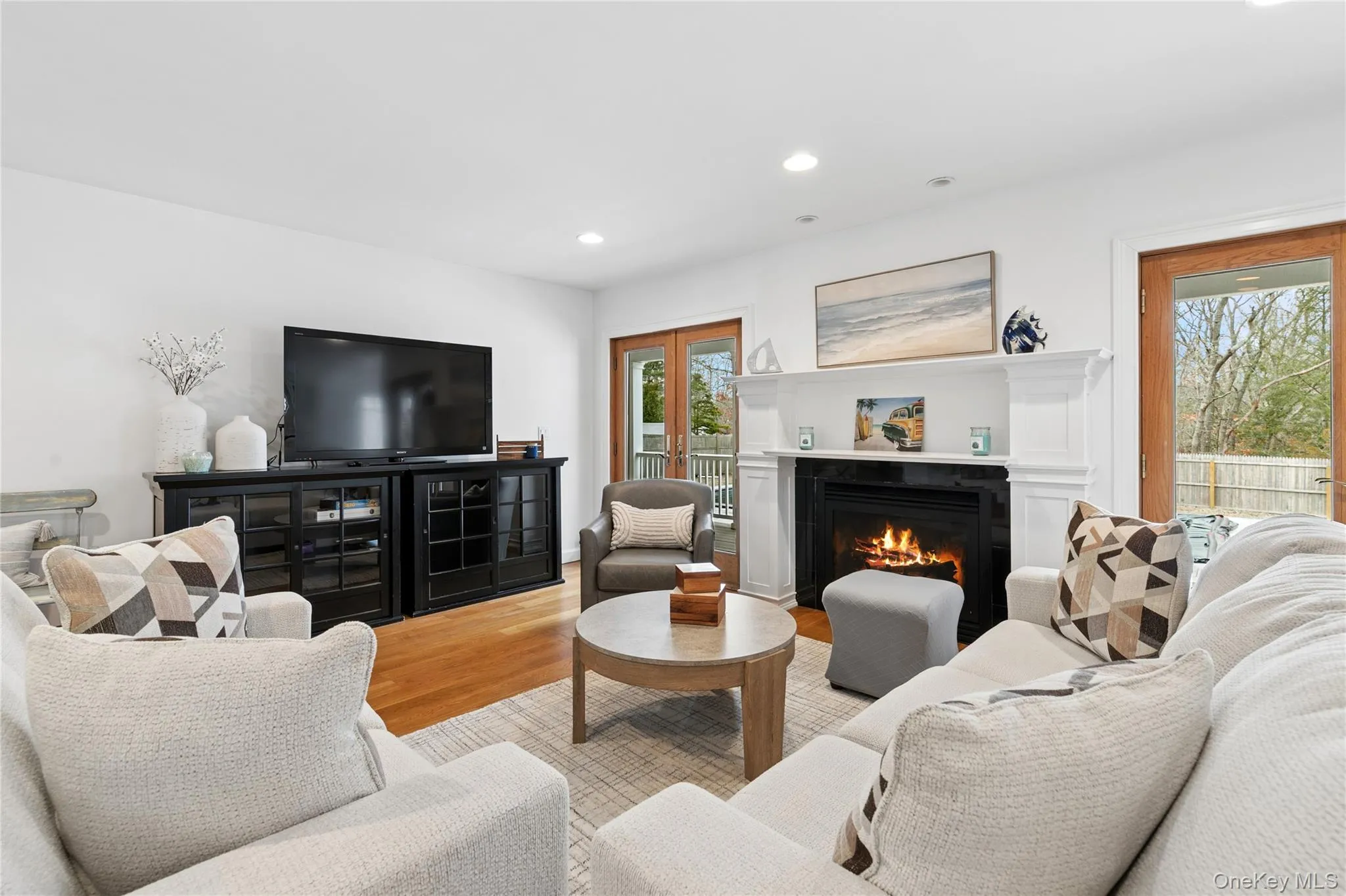 10 Foxboro Road, Southampton, NY, 4 Bedrooms Bedrooms, 11 Rooms Rooms,2 BathroomsBathrooms,Residential Lease,For Rent,Foxboro,0,974265 10 Foxboro Road, Southampton, NY, 4 Bedrooms Bedrooms, 11 Rooms Rooms,2 BathroomsBathrooms,Residential Lease,For Rent,Foxboro,0,974265