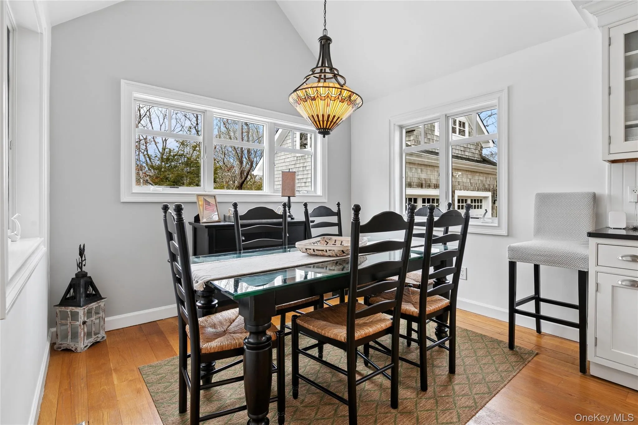 10 Foxboro Road, Southampton, NY, 4 Bedrooms Bedrooms, 11 Rooms Rooms,2 BathroomsBathrooms,Residential Lease,For Rent,Foxboro,0,974265 10 Foxboro Road, Southampton, NY, 4 Bedrooms Bedrooms, 11 Rooms Rooms,2 BathroomsBathrooms,Residential Lease,For Rent,Foxboro,0,974265