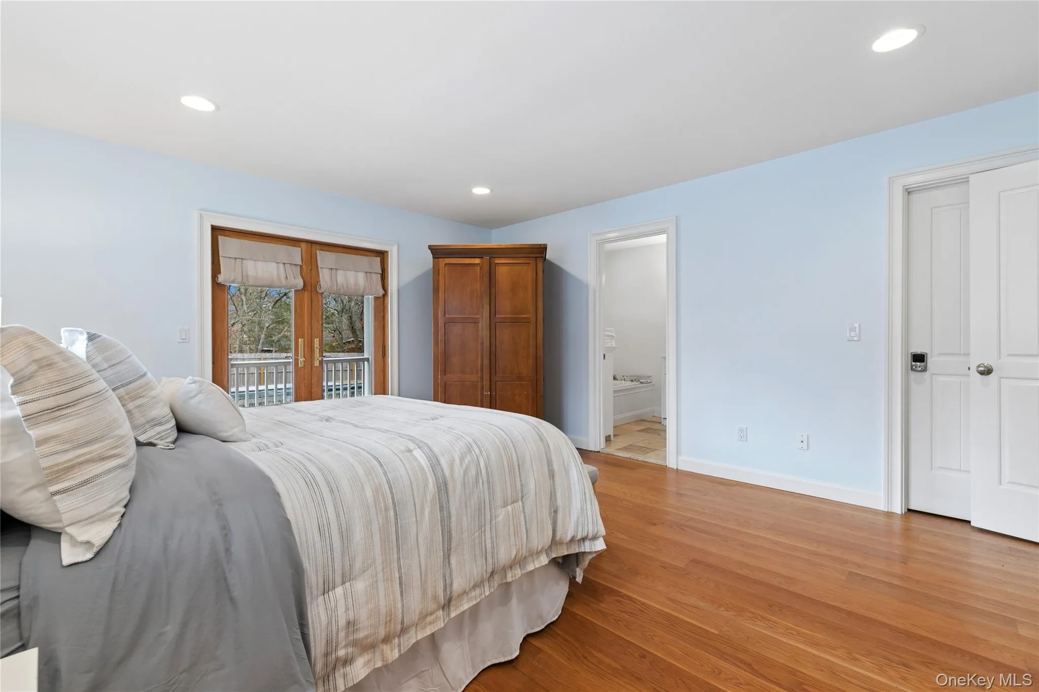 10 Foxboro Road, Southampton, NY, 4 Bedrooms Bedrooms, 11 Rooms Rooms,2 BathroomsBathrooms,Residential Lease,For Rent,Foxboro,0,974265 10 Foxboro Road, Southampton, NY, 4 Bedrooms Bedrooms, 11 Rooms Rooms,2 BathroomsBathrooms,Residential Lease,For Rent,Foxboro,0,974265