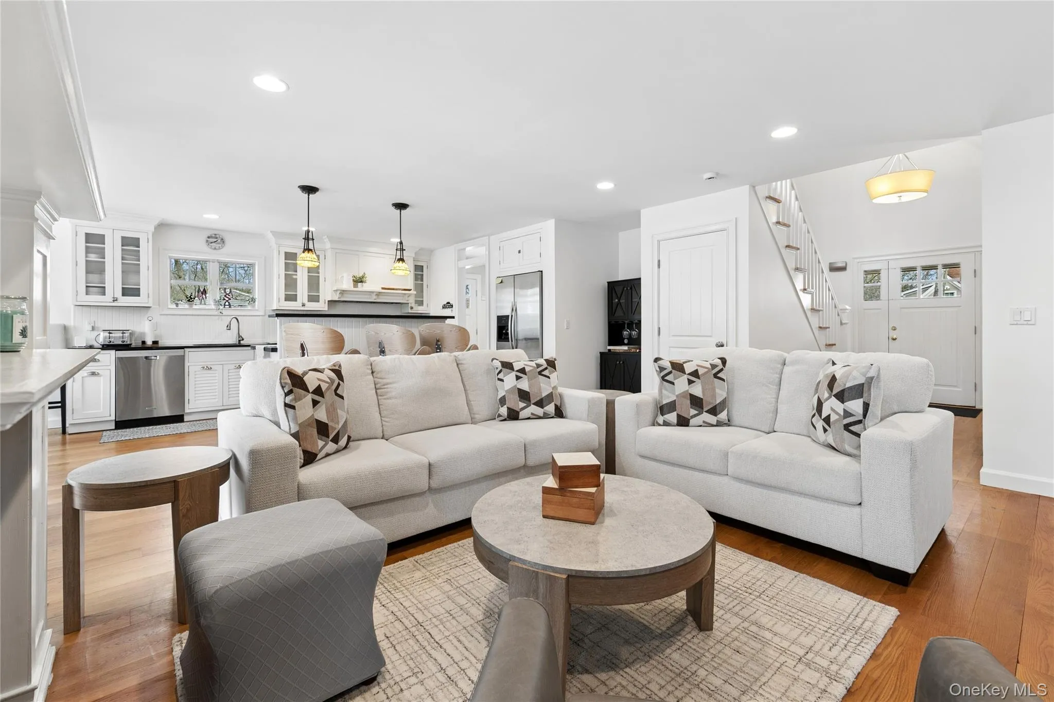 10 Foxboro Road, Southampton, NY, 4 Bedrooms Bedrooms, 11 Rooms Rooms,2 BathroomsBathrooms,Residential Lease,For Rent,Foxboro,0,974265 10 Foxboro Road, Southampton, NY, 4 Bedrooms Bedrooms, 11 Rooms Rooms,2 BathroomsBathrooms,Residential Lease,For Rent,Foxboro,0,974265