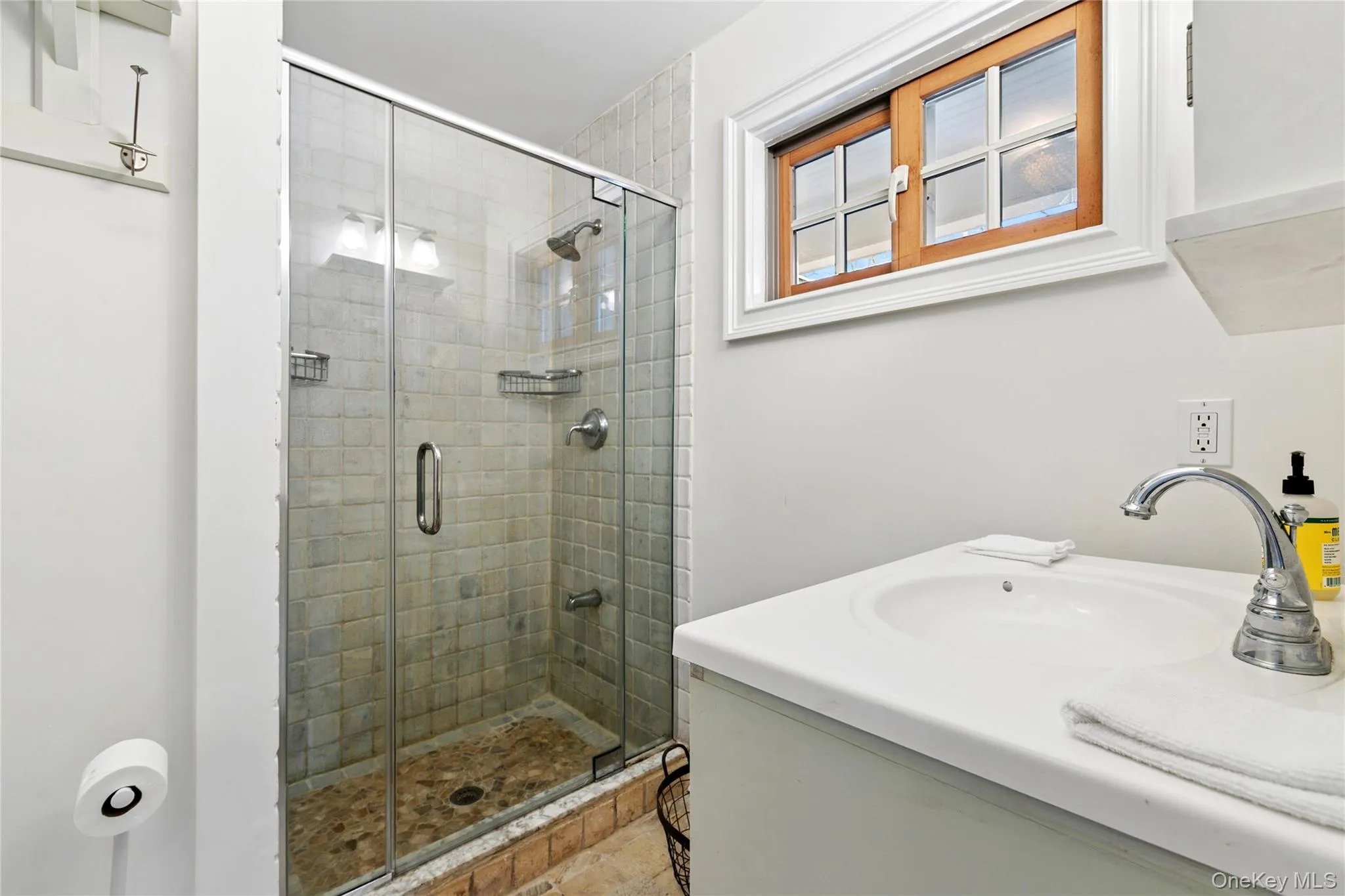 10 Foxboro Road, Southampton, NY, 4 Bedrooms Bedrooms, 11 Rooms Rooms,2 BathroomsBathrooms,Residential Lease,For Rent,Foxboro,0,974265 10 Foxboro Road, Southampton, NY, 4 Bedrooms Bedrooms, 11 Rooms Rooms,2 BathroomsBathrooms,Residential Lease,For Rent,Foxboro,0,974265
