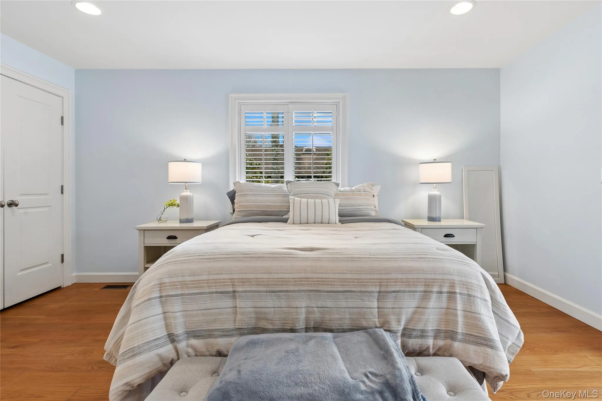 10 Foxboro Road, Southampton, NY, 4 Bedrooms Bedrooms, 11 Rooms Rooms,2 BathroomsBathrooms,Residential Lease,For Rent,Foxboro,0,974265 10 Foxboro Road, Southampton, NY, 4 Bedrooms Bedrooms, 11 Rooms Rooms,2 BathroomsBathrooms,Residential Lease,For Rent,Foxboro,0,974265