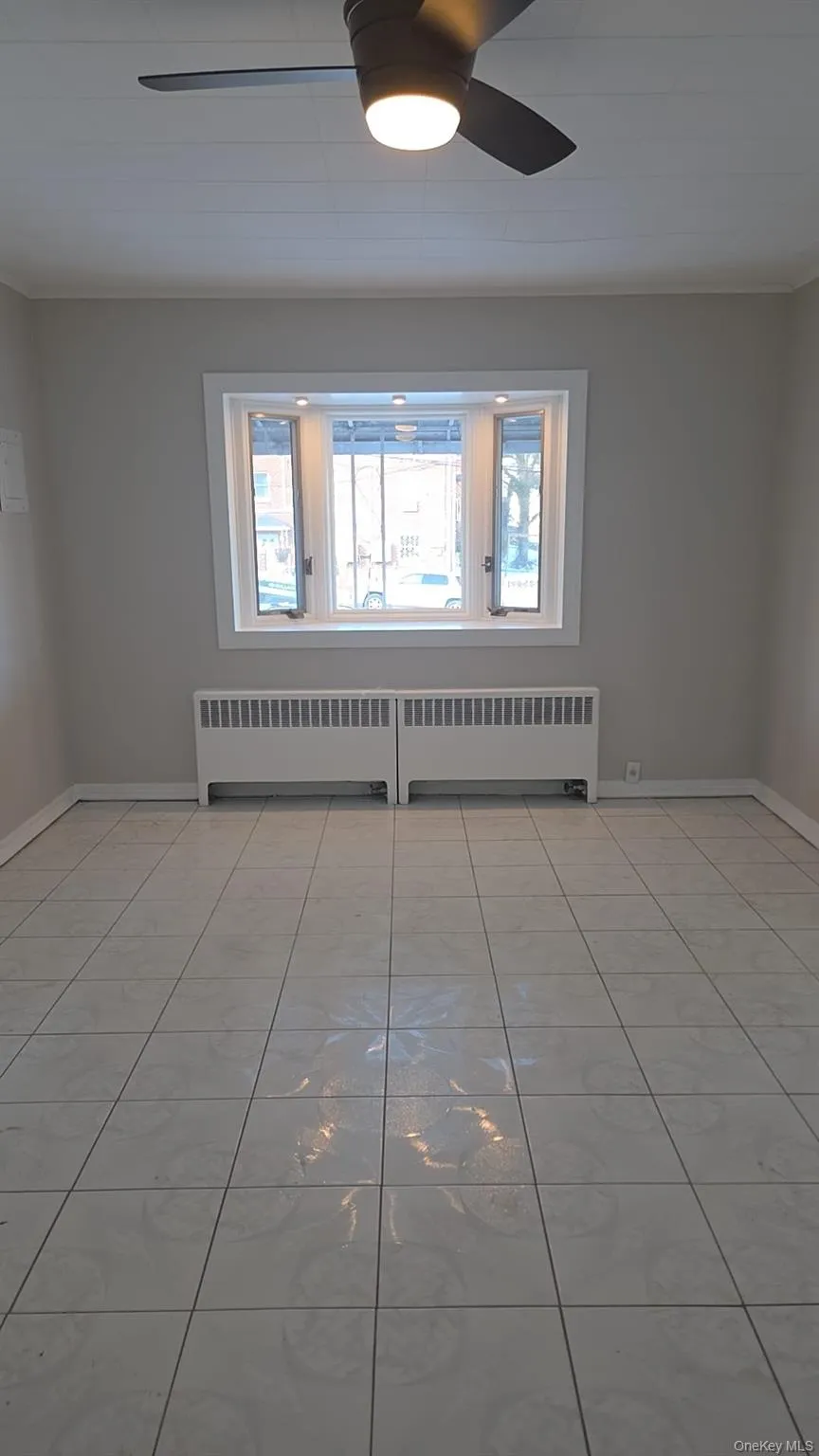 1628 Allerton Avenue, New York, NY, 3 Bedrooms Bedrooms, 4 Rooms Rooms,1 BathroomBathrooms,Residential Lease,For Rent,Allerton,0,974285 1628 Allerton Avenue, New York, NY, 3 Bedrooms Bedrooms, 4 Rooms Rooms,1 BathroomBathrooms,Residential Lease,For Rent,Allerton,0,974285