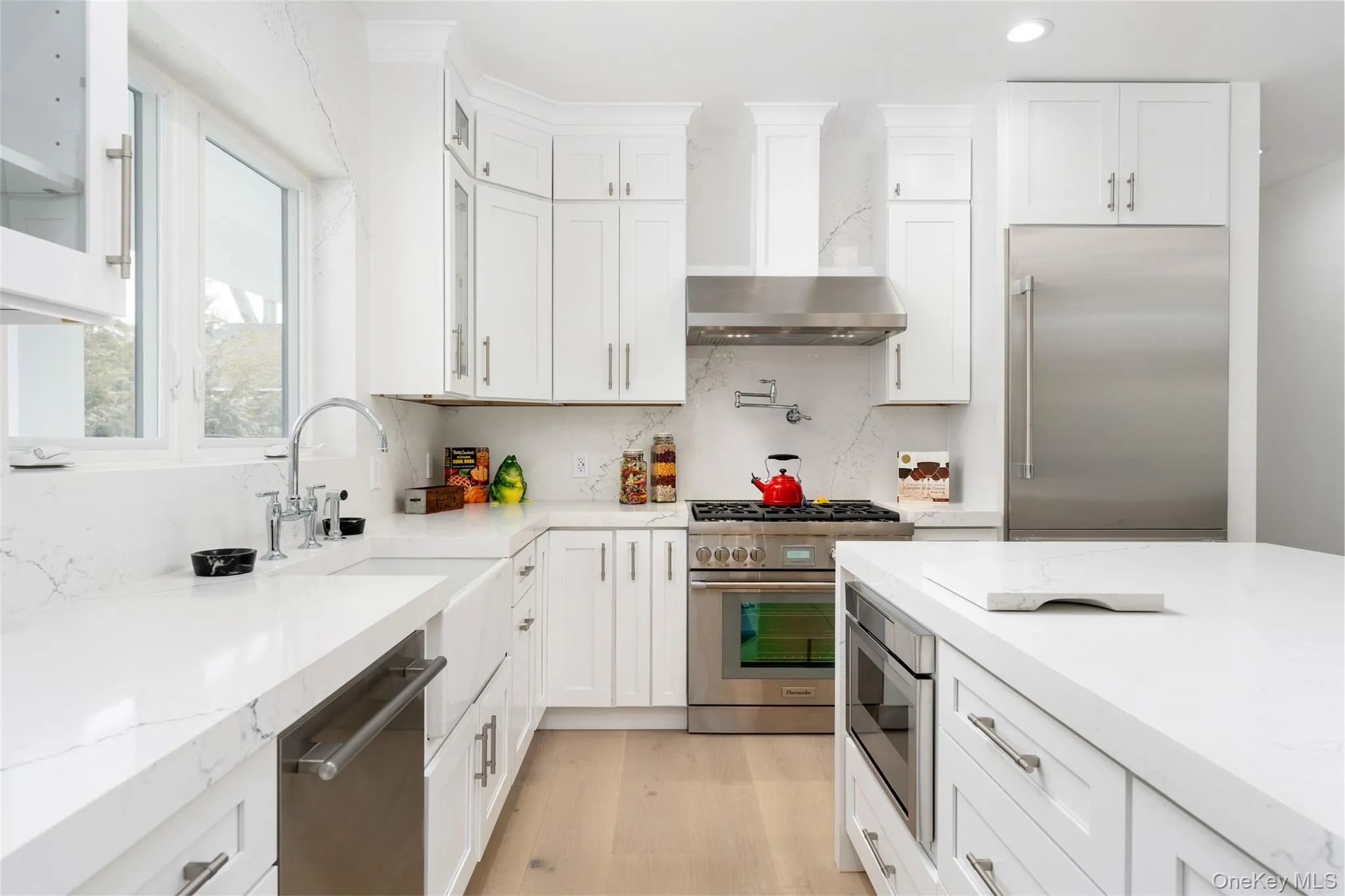 40 Waters Edge Road, Southampton, New York 11968