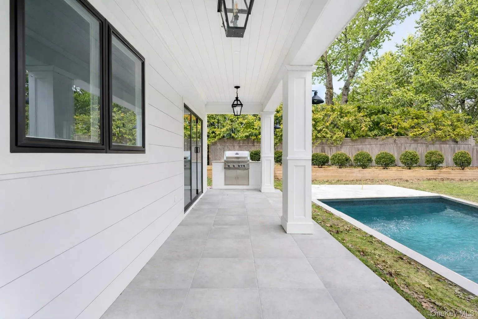 40 Waters Edge Road, Southampton, New York 11968