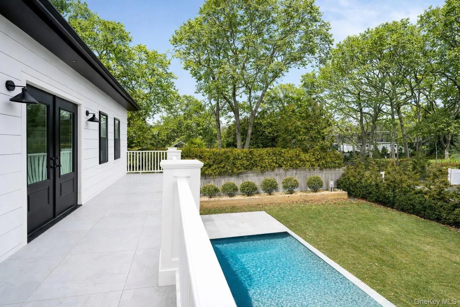 40 Waters Edge Road, Southampton, New York 11968