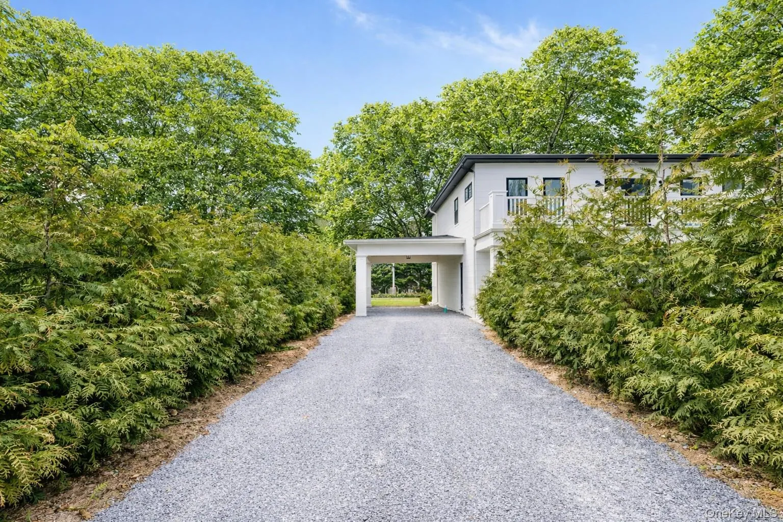 40 Waters Edge Road, Southampton, New York 11968