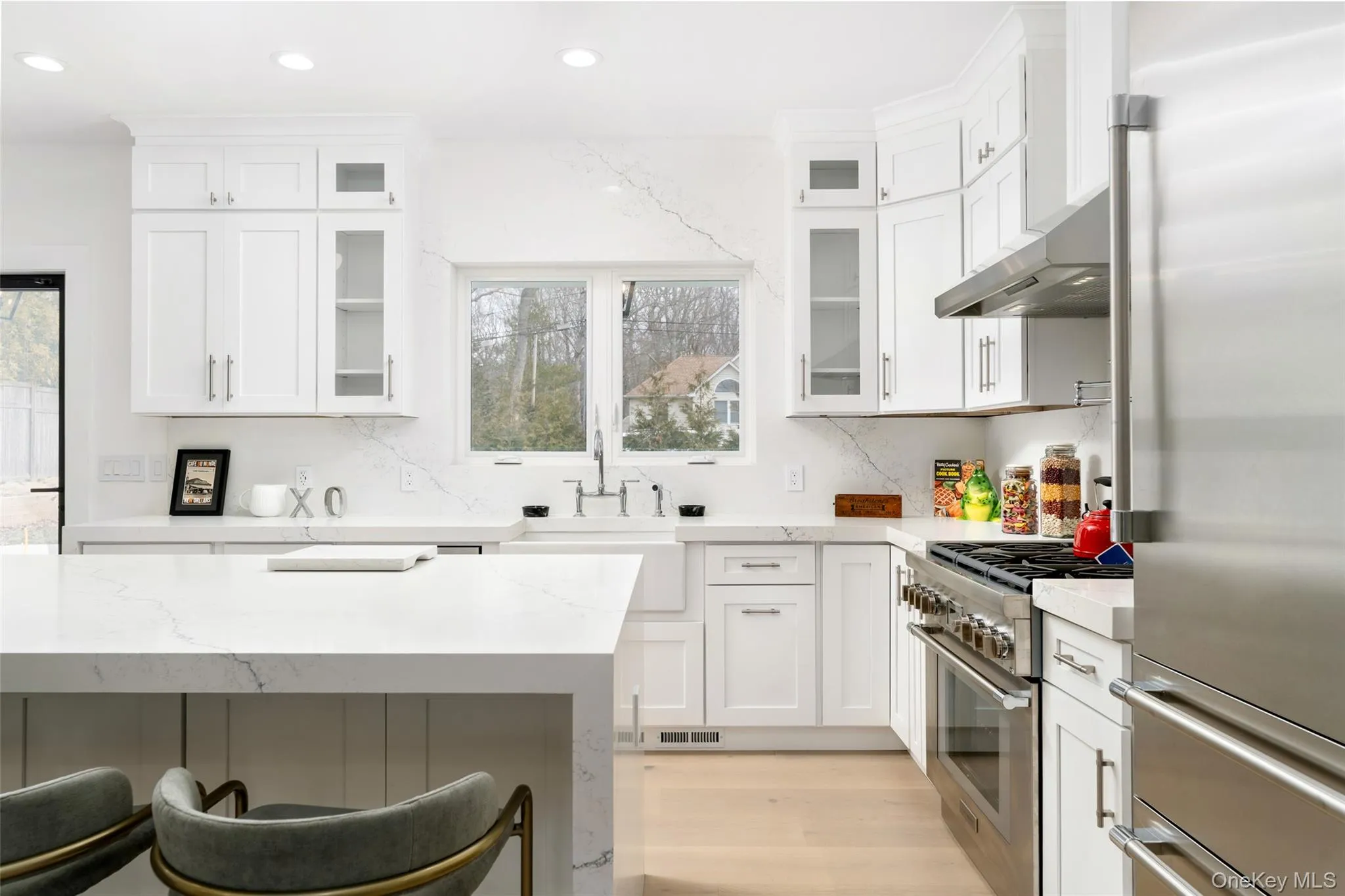 40 Waters Edge Road, Southampton, New York 11968