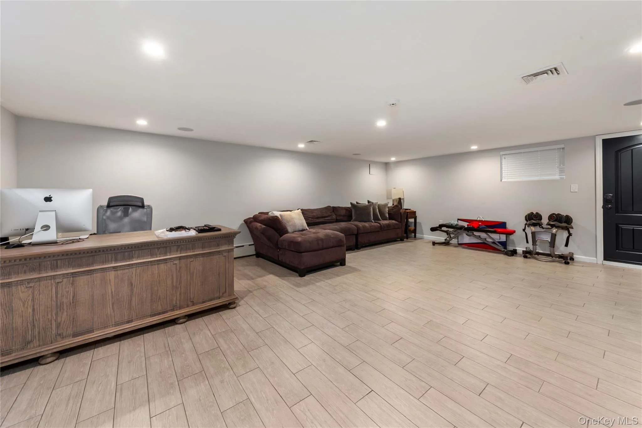 15496 Riverside Drive, New York, NY, 4 Bedrooms Bedrooms, 10 Rooms Rooms,2 BathroomsBathrooms,Residential,For Rent,Riverside,0,974294 15496 Riverside Drive, New York, NY, 4 Bedrooms Bedrooms, 10 Rooms Rooms,2 BathroomsBathrooms,Residential,For Rent,Riverside,0,974294