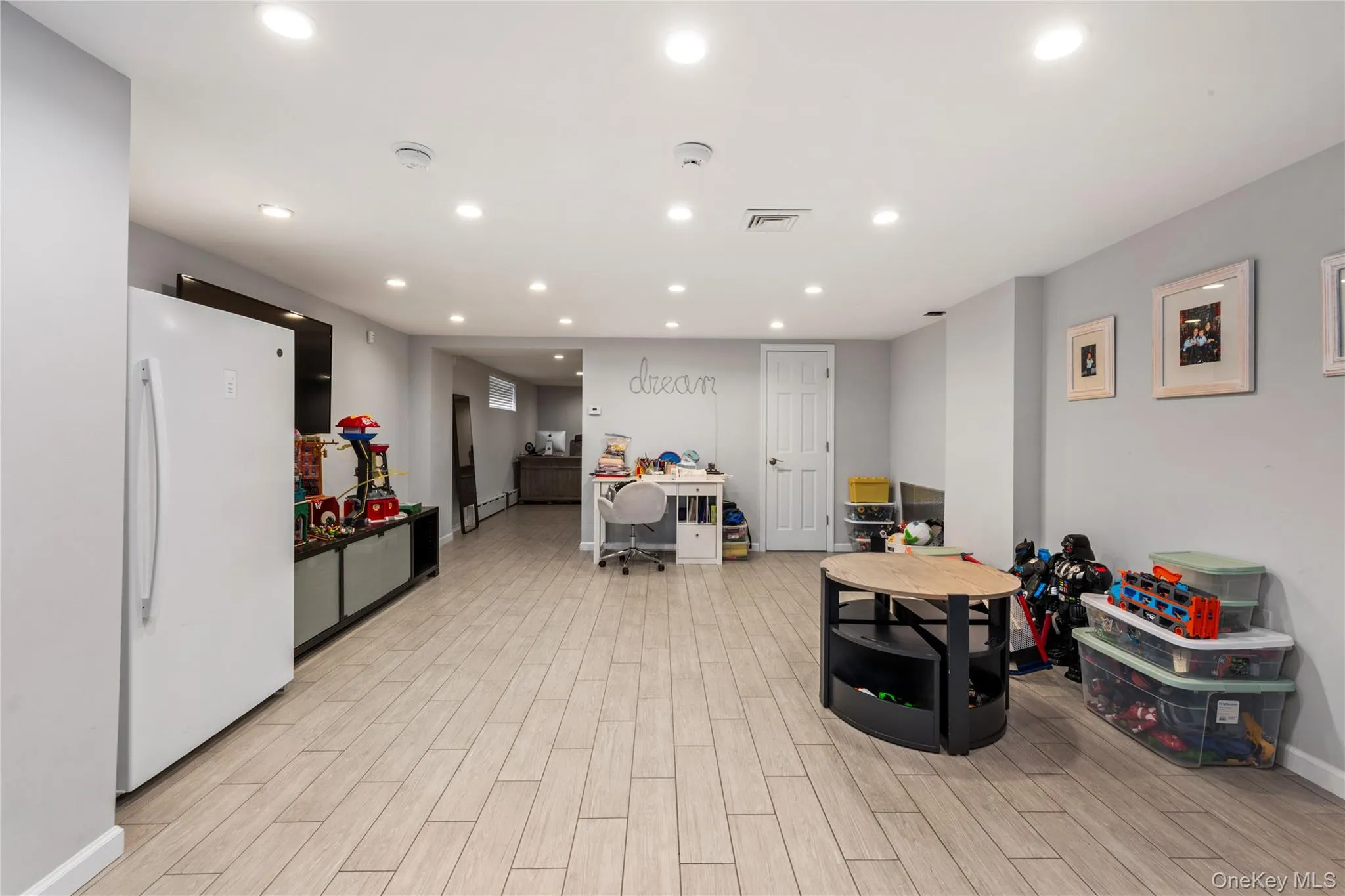 15496 Riverside Drive, New York, NY, 4 Bedrooms Bedrooms, 10 Rooms Rooms,2 BathroomsBathrooms,Residential,For Rent,Riverside,0,974294 15496 Riverside Drive, New York, NY, 4 Bedrooms Bedrooms, 10 Rooms Rooms,2 BathroomsBathrooms,Residential,For Rent,Riverside,0,974294