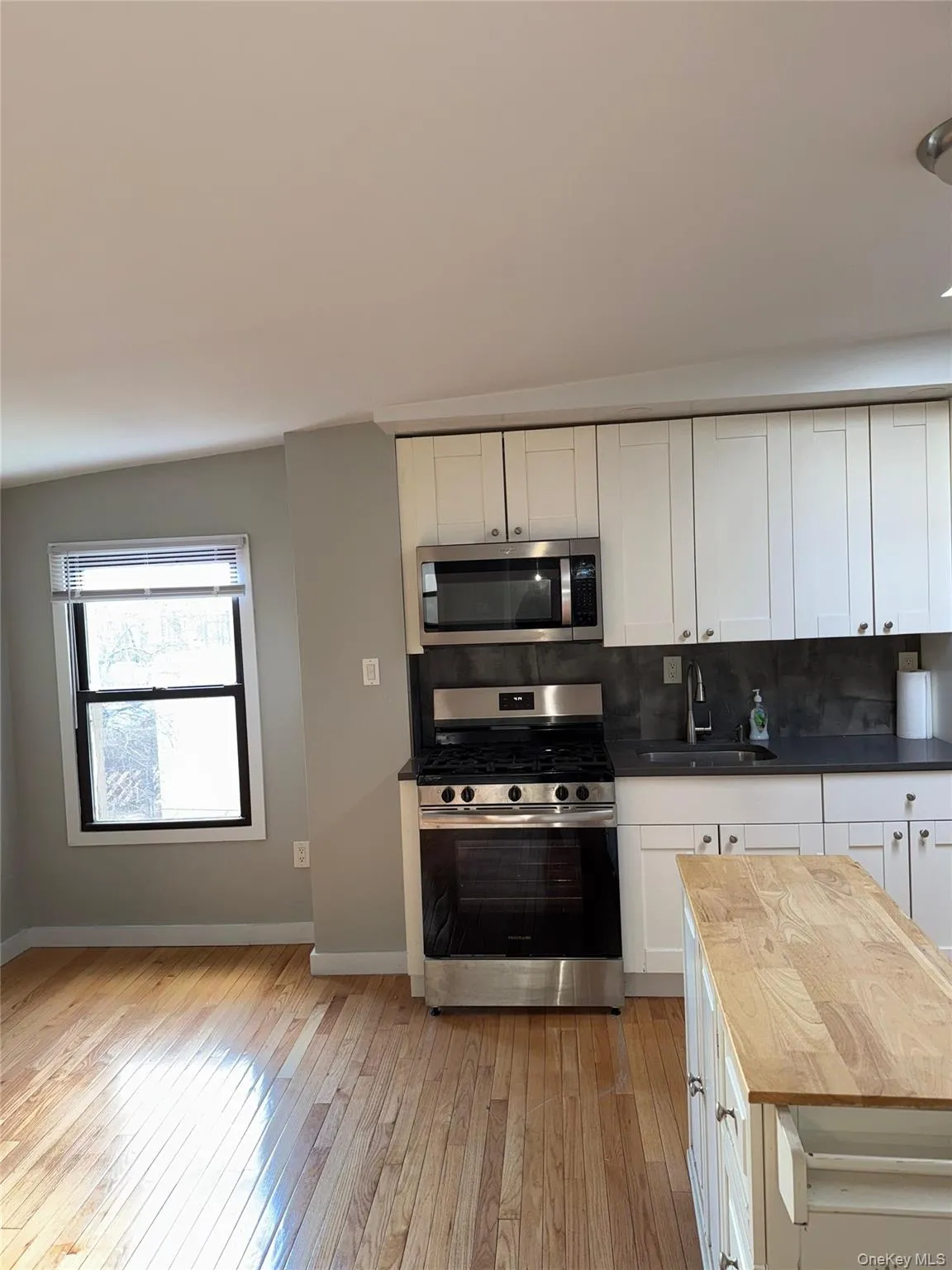 2414 Snyder Avenue, New York, NY, 4 Bedrooms Bedrooms, 6 Rooms Rooms,2 BathroomsBathrooms,Residential Lease,For Rent,Snyder,0,974301 2414 Snyder Avenue, New York, NY, 4 Bedrooms Bedrooms, 6 Rooms Rooms,2 BathroomsBathrooms,Residential Lease,For Rent,Snyder,0,974301