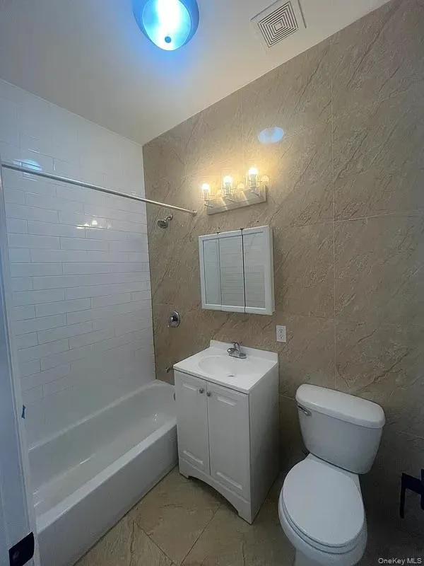 48 Weirfield Street, New York, NY, 3 Bedrooms Bedrooms, 5 Rooms Rooms,1 BathroomBathrooms,Residential Lease,For Rent,Weirfield,0,974306 48 Weirfield Street, New York, NY, 3 Bedrooms Bedrooms, 5 Rooms Rooms,1 BathroomBathrooms,Residential Lease,For Rent,Weirfield,0,974306