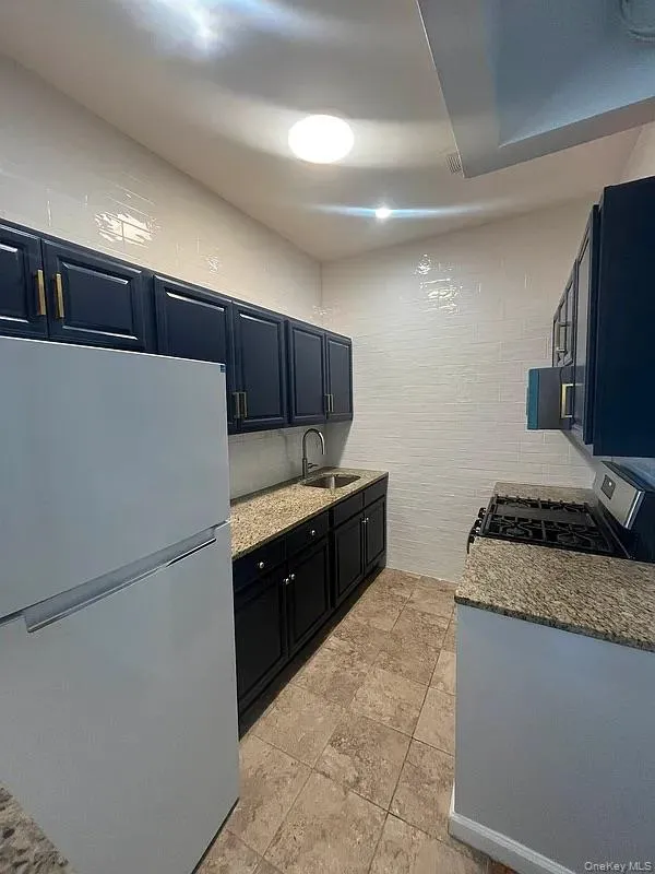 48 Weirfield Street, New York, NY, 3 Bedrooms Bedrooms, 5 Rooms Rooms,1 BathroomBathrooms,Residential Lease,For Rent,Weirfield,0,974306 48 Weirfield Street, New York, NY, 3 Bedrooms Bedrooms, 5 Rooms Rooms,1 BathroomBathrooms,Residential Lease,For Rent,Weirfield,0,974306