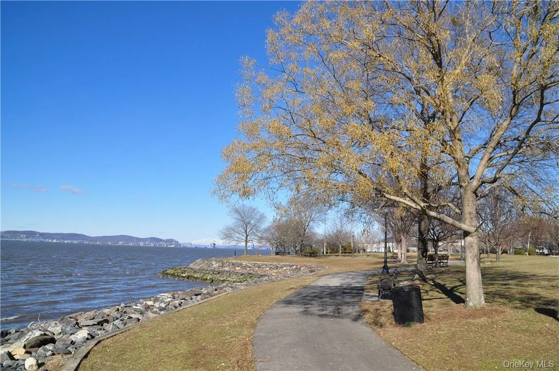 1 Astor Street, Greenburgh, NY, 1 Bedroom Bedrooms, 3 Rooms Rooms,1 BathroomBathrooms,Residential Lease,For Rent,Astor,0,974309 1 Astor Street, Greenburgh, NY, 1 Bedroom Bedrooms, 3 Rooms Rooms,1 BathroomBathrooms,Residential Lease,For Rent,Astor,0,974309