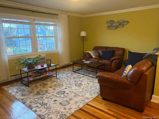 6 Windermere Place, Hempstead, NY, 1 Bedroom Bedrooms, 4 Rooms Rooms,1 BathroomBathrooms,Residential Lease,For Rent,Windermere,0,974331 6 Windermere Place, Hempstead, NY, 1 Bedroom Bedrooms, 4 Rooms Rooms,1 BathroomBathrooms,Residential Lease,For Rent,Windermere,0,974331