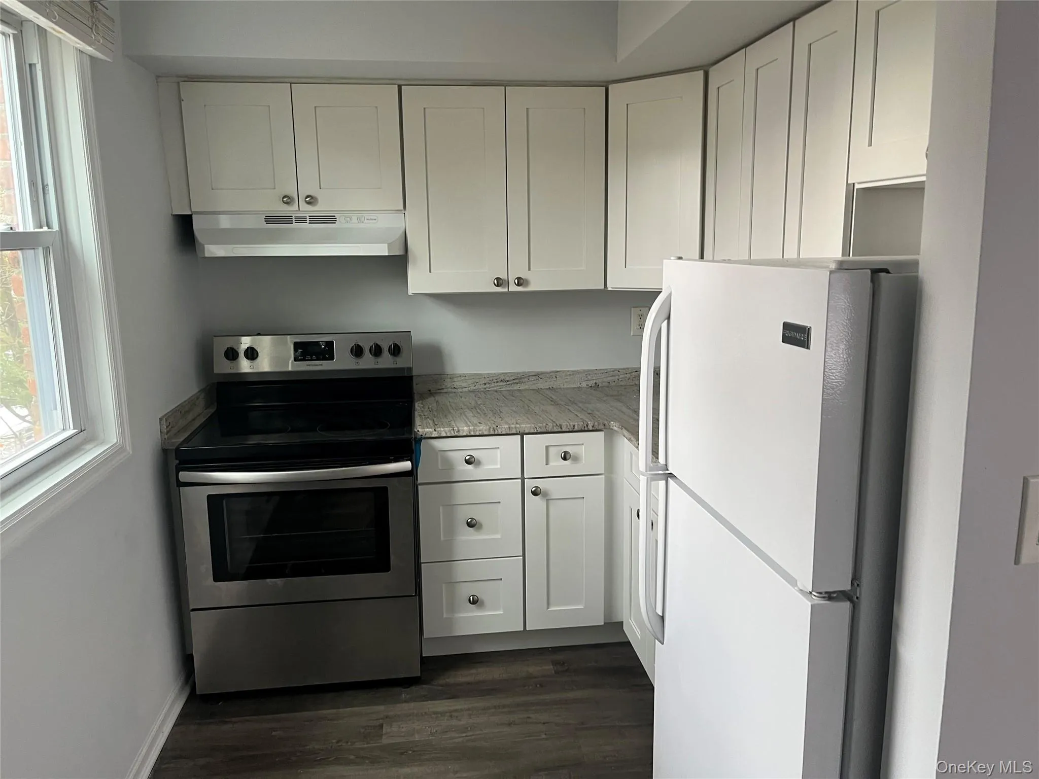 27 Rte 303, Clarkstown, NY, 1 Bedroom Bedrooms, 3 Rooms Rooms,1 BathroomBathrooms,Residential Lease,For Rent,Rte 303,0,974335 27 Rte 303, Clarkstown, NY, 1 Bedroom Bedrooms, 3 Rooms Rooms,1 BathroomBathrooms,Residential Lease,For Rent,Rte 303,0,974335