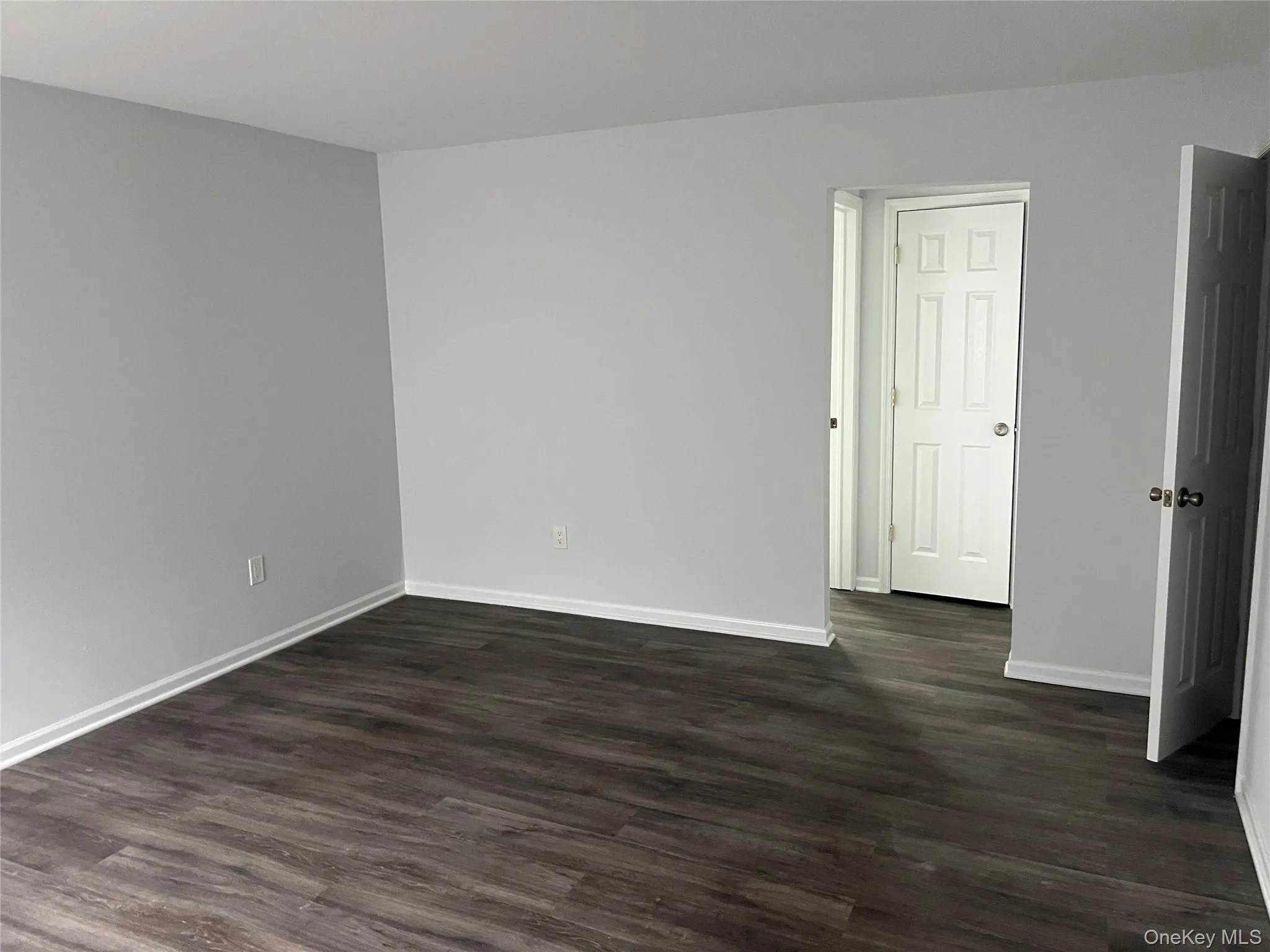 27 Rte 303, Clarkstown, NY, 1 Bedroom Bedrooms, 3 Rooms Rooms,1 BathroomBathrooms,Residential Lease,For Rent,Rte 303,0,974335 27 Rte 303, Clarkstown, NY, 1 Bedroom Bedrooms, 3 Rooms Rooms,1 BathroomBathrooms,Residential Lease,For Rent,Rte 303,0,974335