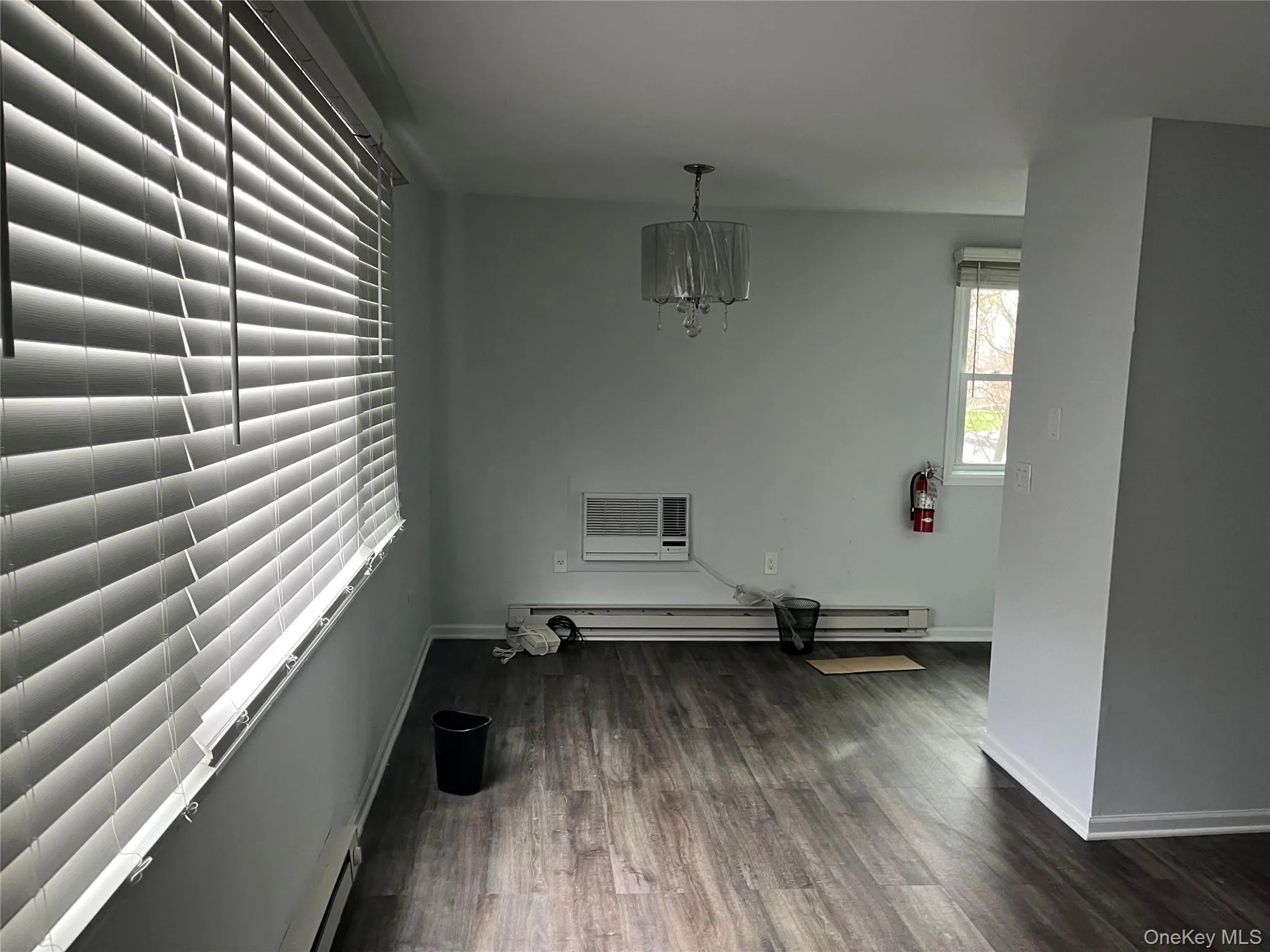 27 Rte 303, Clarkstown, NY, 1 Bedroom Bedrooms, 3 Rooms Rooms,1 BathroomBathrooms,Residential Lease,For Rent,Rte 303,0,974335 27 Rte 303, Clarkstown, NY, 1 Bedroom Bedrooms, 3 Rooms Rooms,1 BathroomBathrooms,Residential Lease,For Rent,Rte 303,0,974335