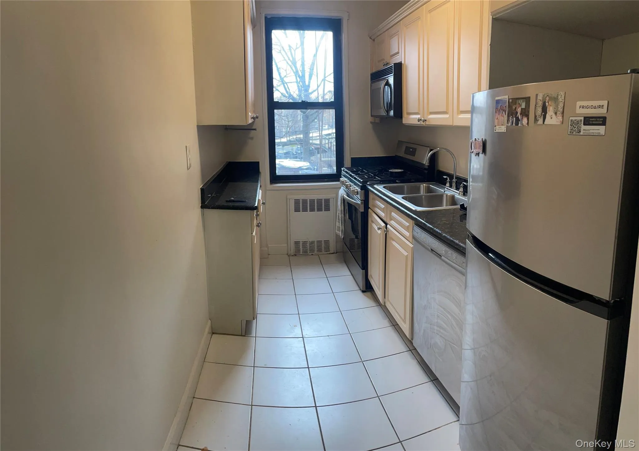 150-20 71st Avenue, New York, NY, 1 Bedroom Bedrooms, 5 Rooms Rooms,1 BathroomBathrooms,Residential Lease,For Rent,71st,0,974344 150-20 71st Avenue, New York, NY, 1 Bedroom Bedrooms, 5 Rooms Rooms,1 BathroomBathrooms,Residential Lease,For Rent,71st,0,974344