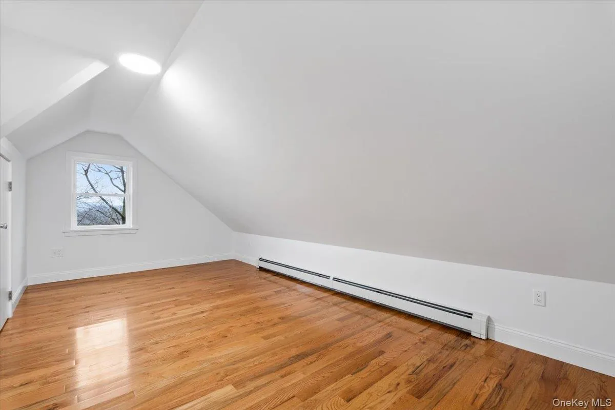 upstairs room 2 upstairs room 2