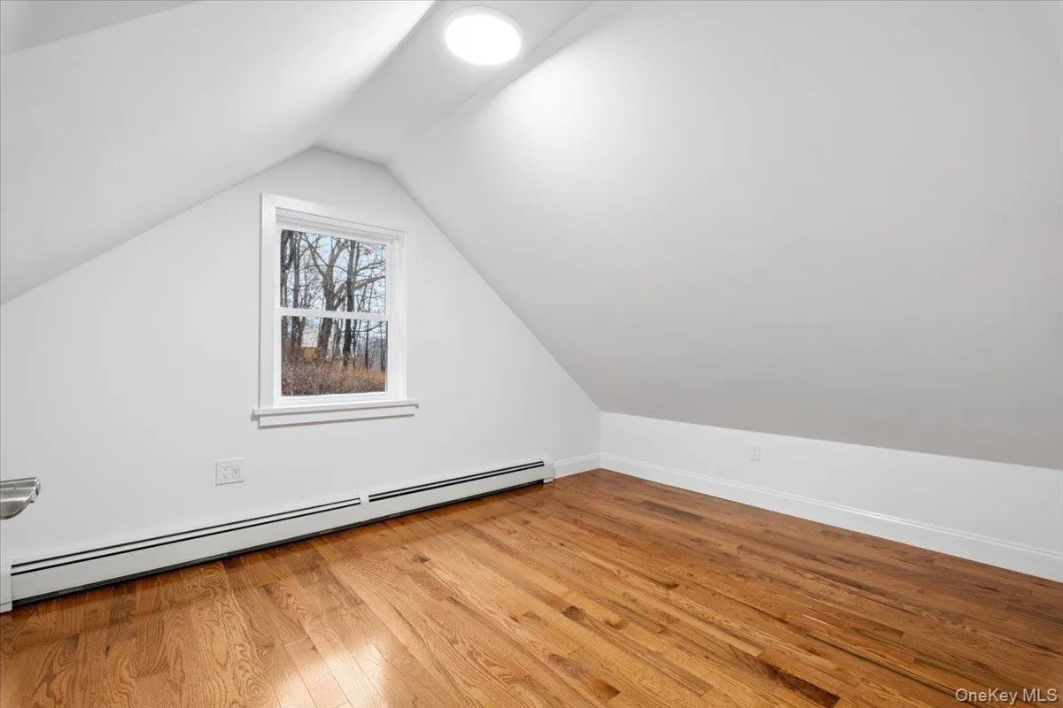 upstairs room 1 upstairs room 1